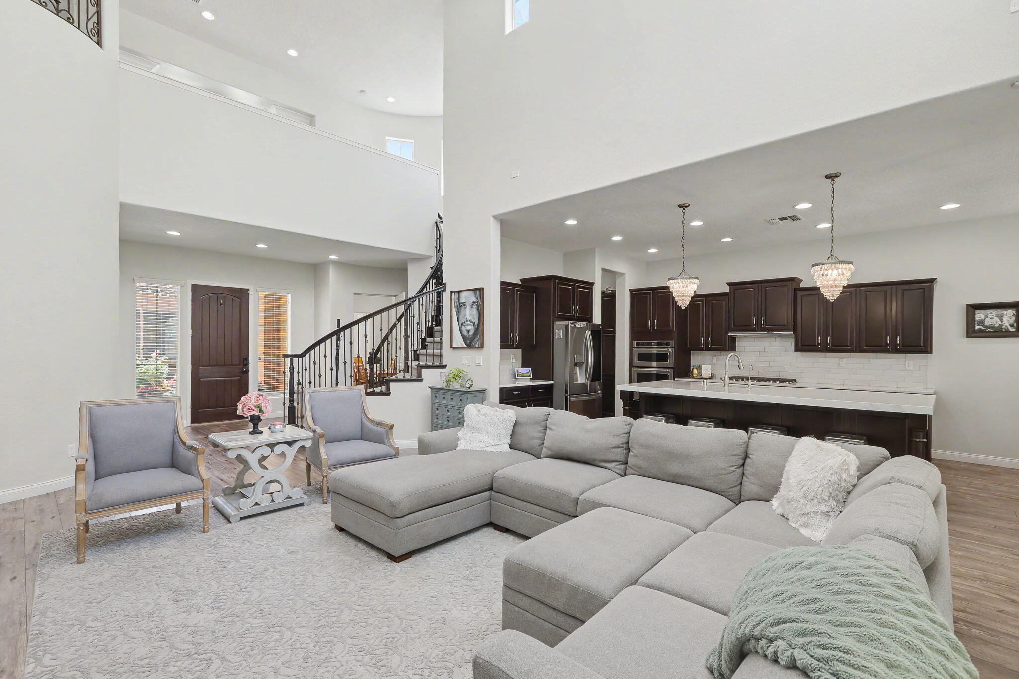 4206 Pico Norte Lane NE