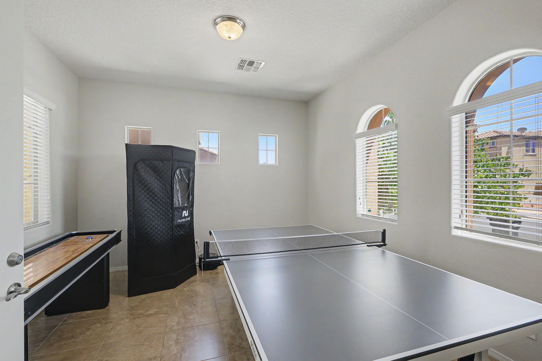 4206 Pico Norte Lane NE