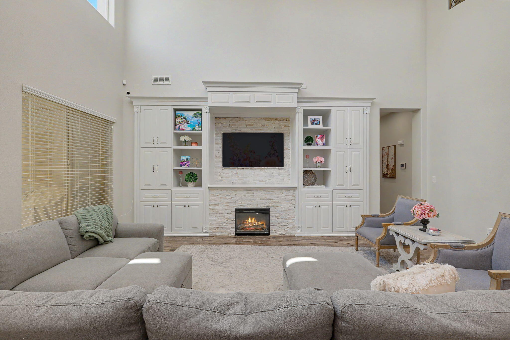 4206 Pico Norte Lane NE