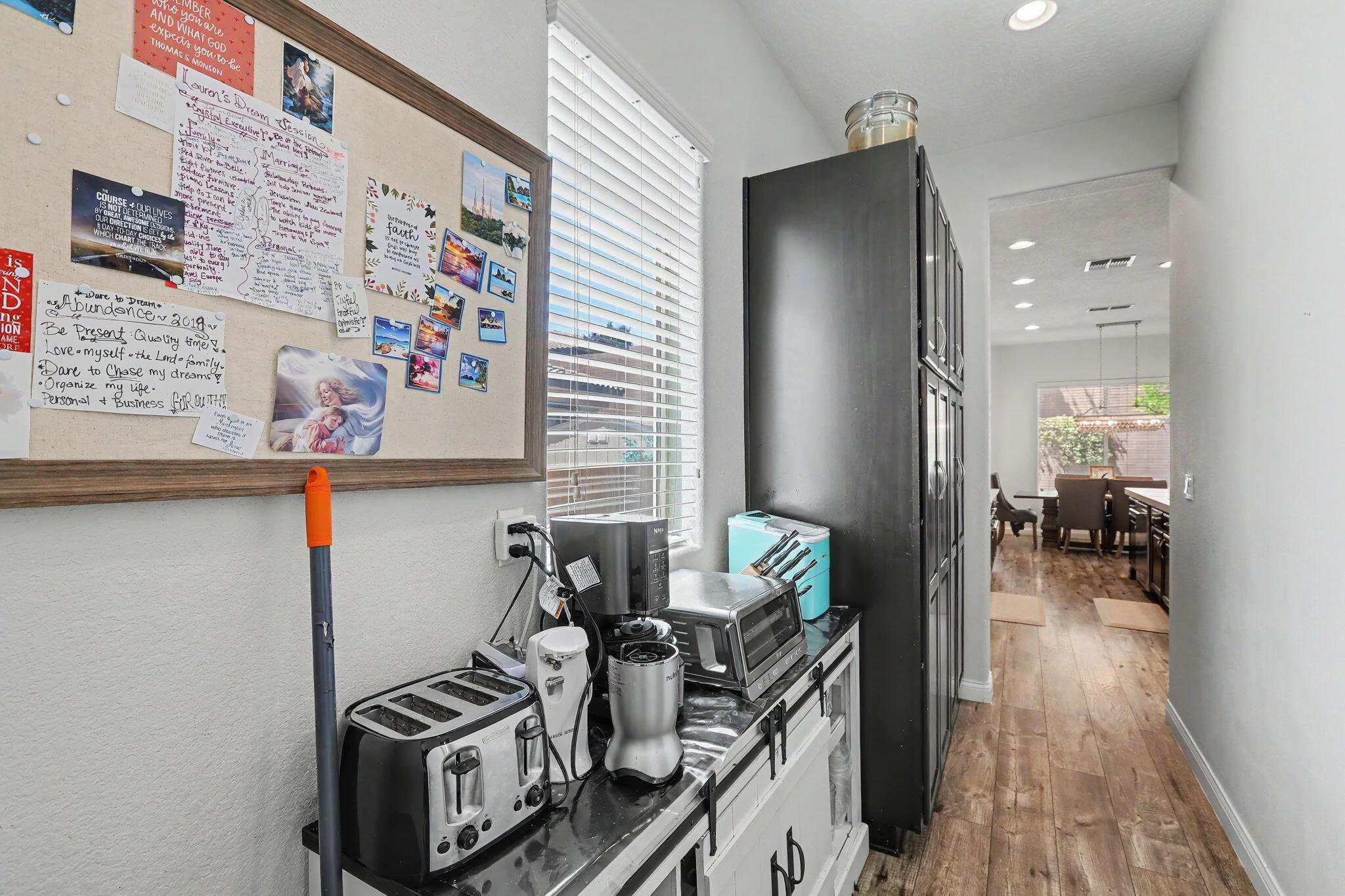 4206 Pico Norte Lane NE