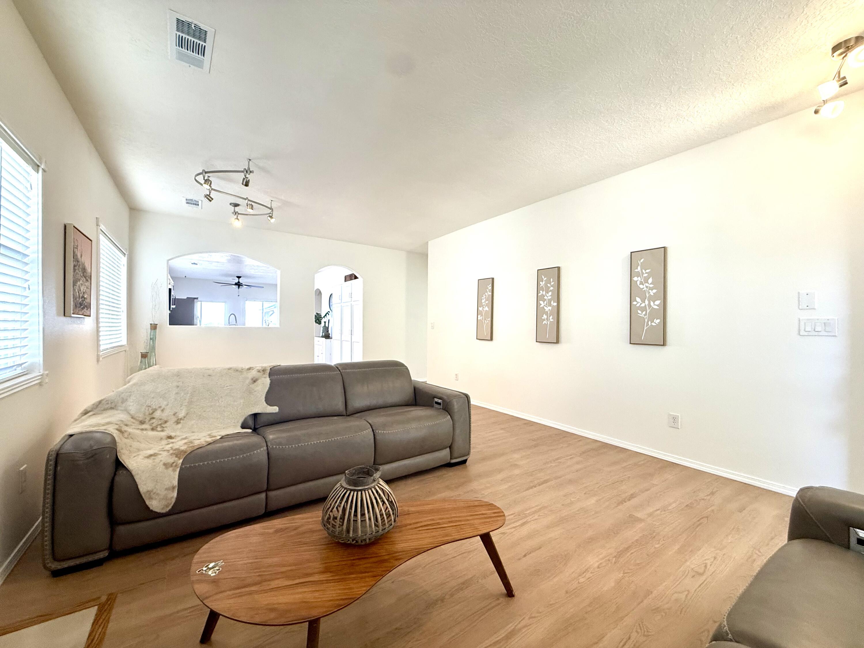 5432 Caballo Court NE