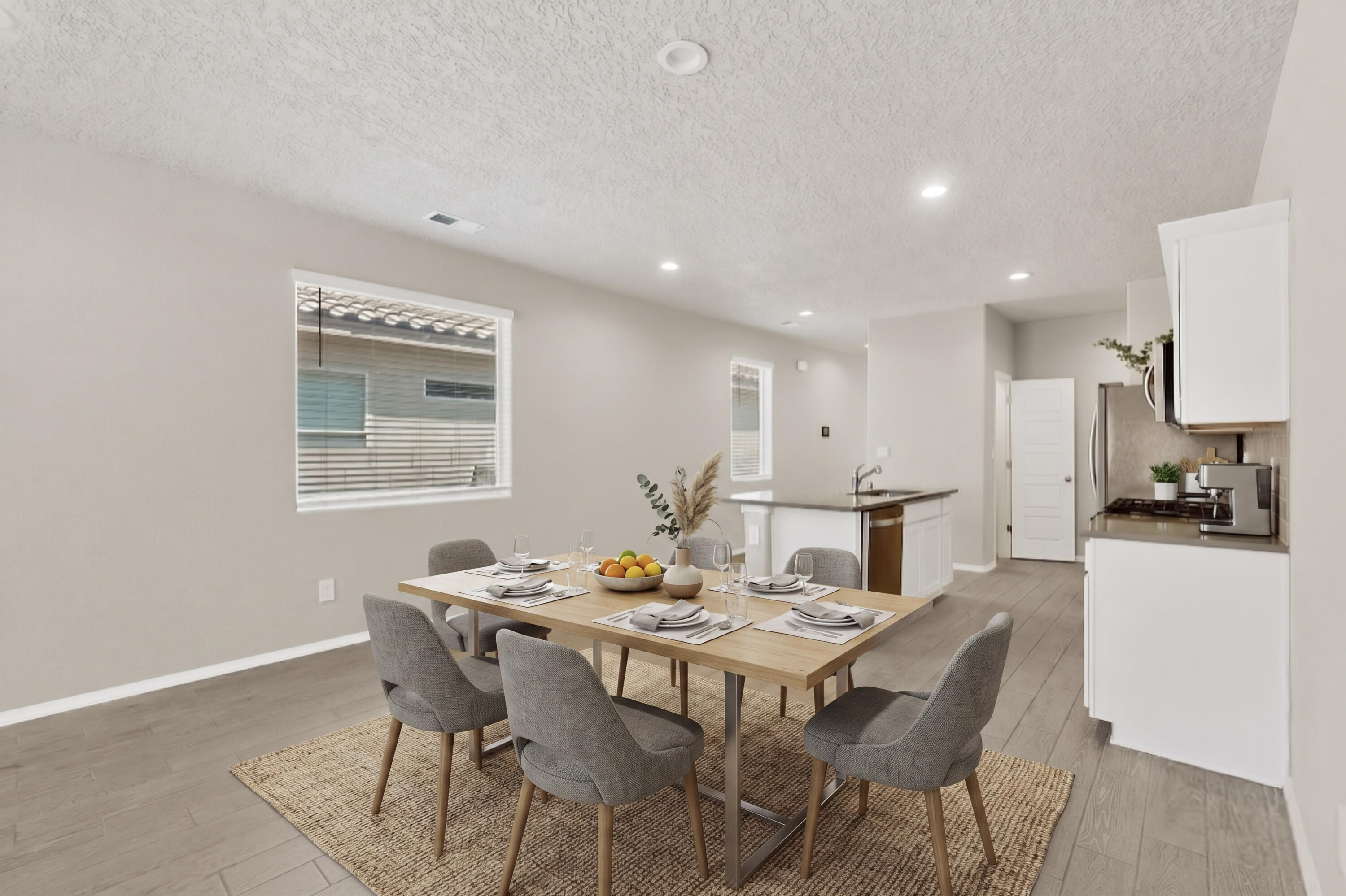 909 Tazanita Loop SE