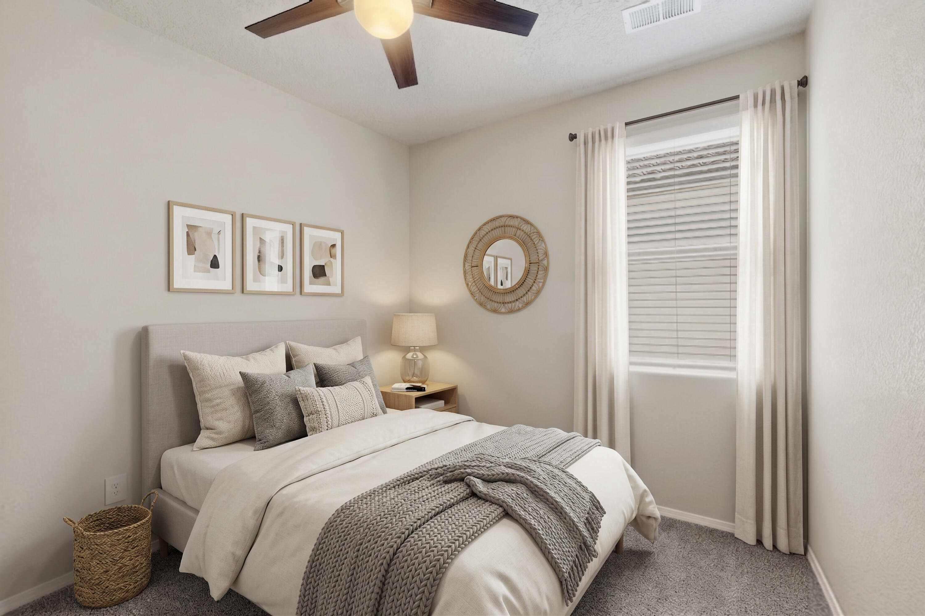 909 Tazanita Loop SE