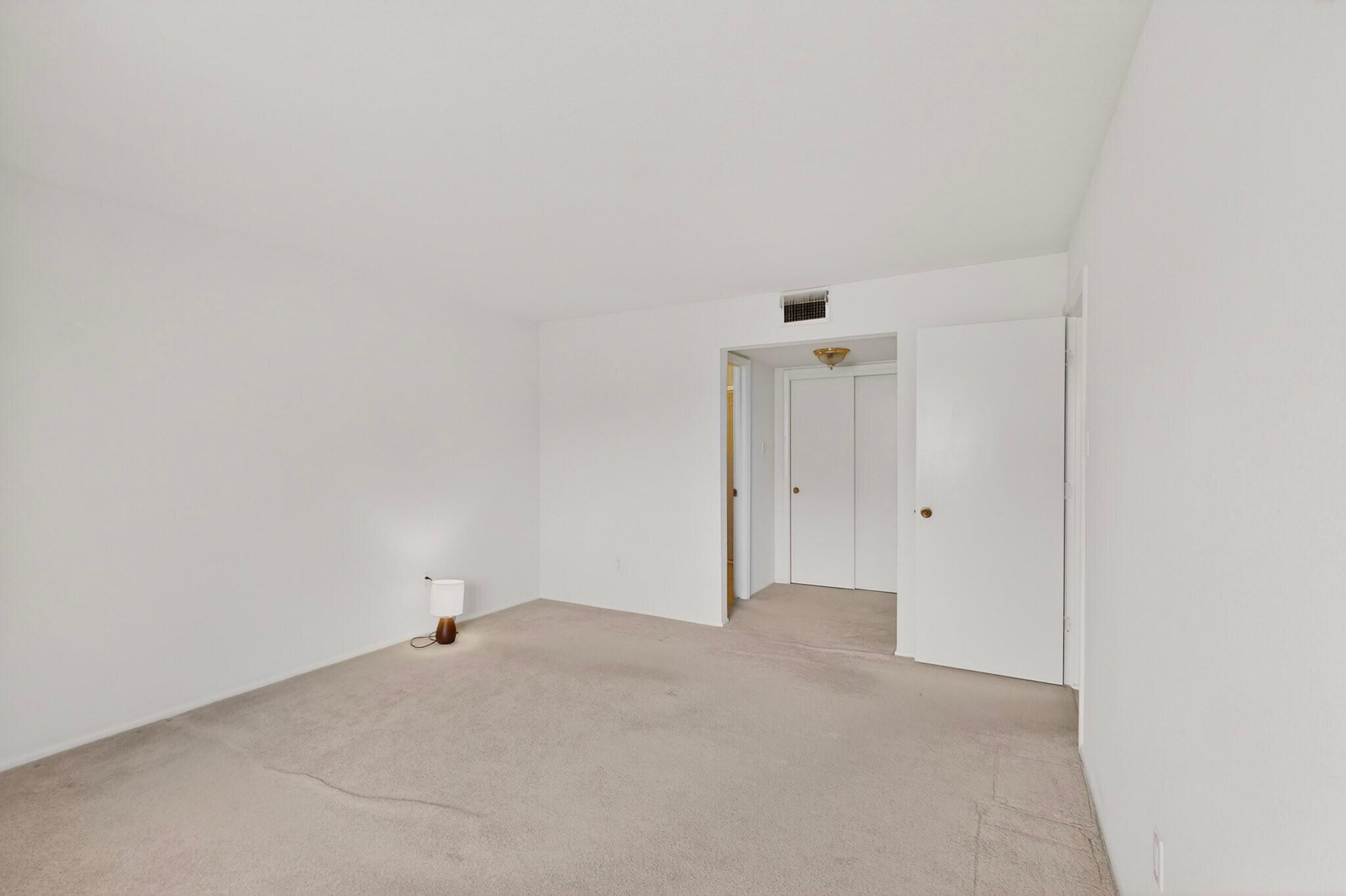 905 Country Club Drive SE APT F