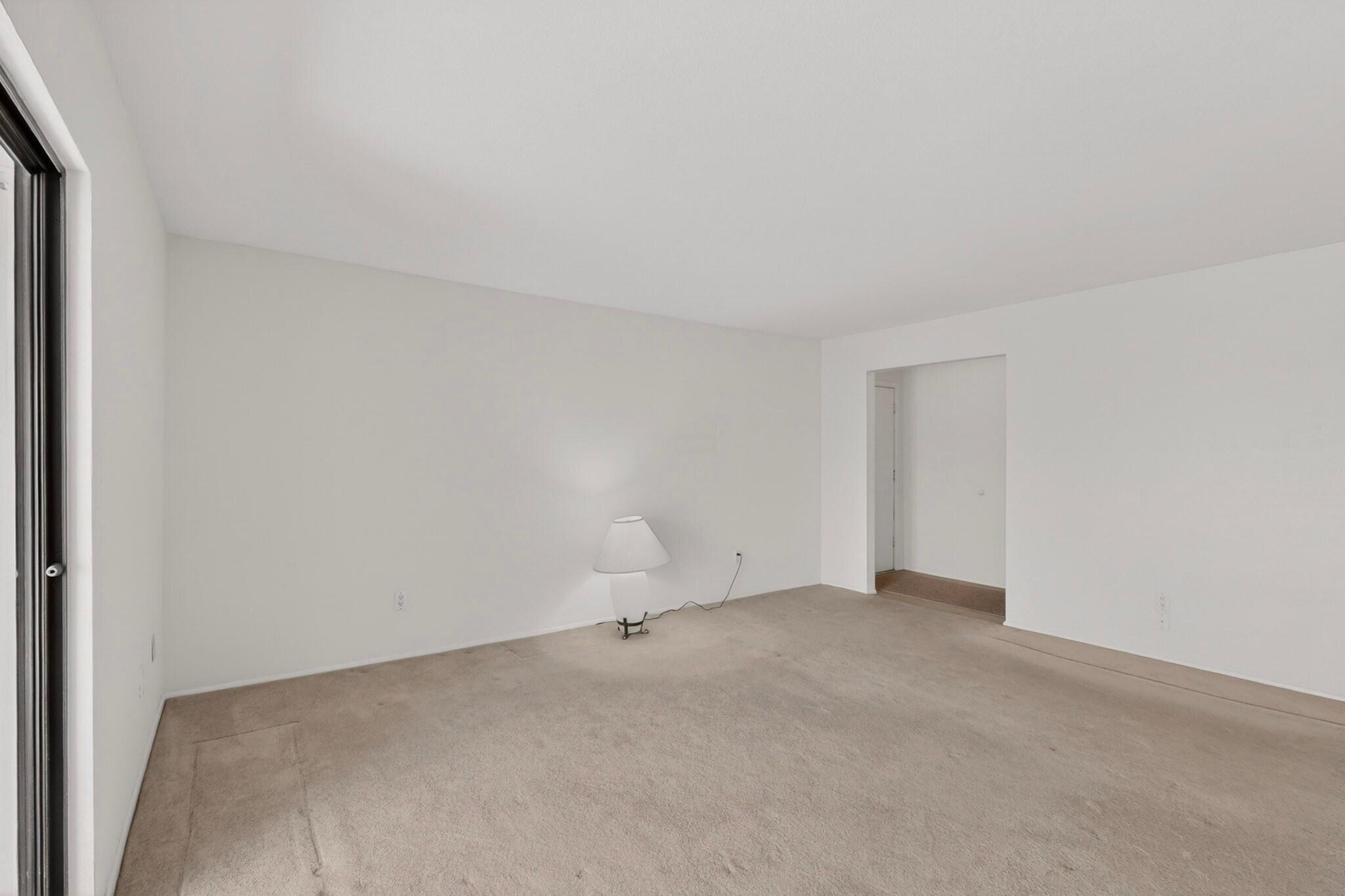 905 Country Club Drive SE APT F