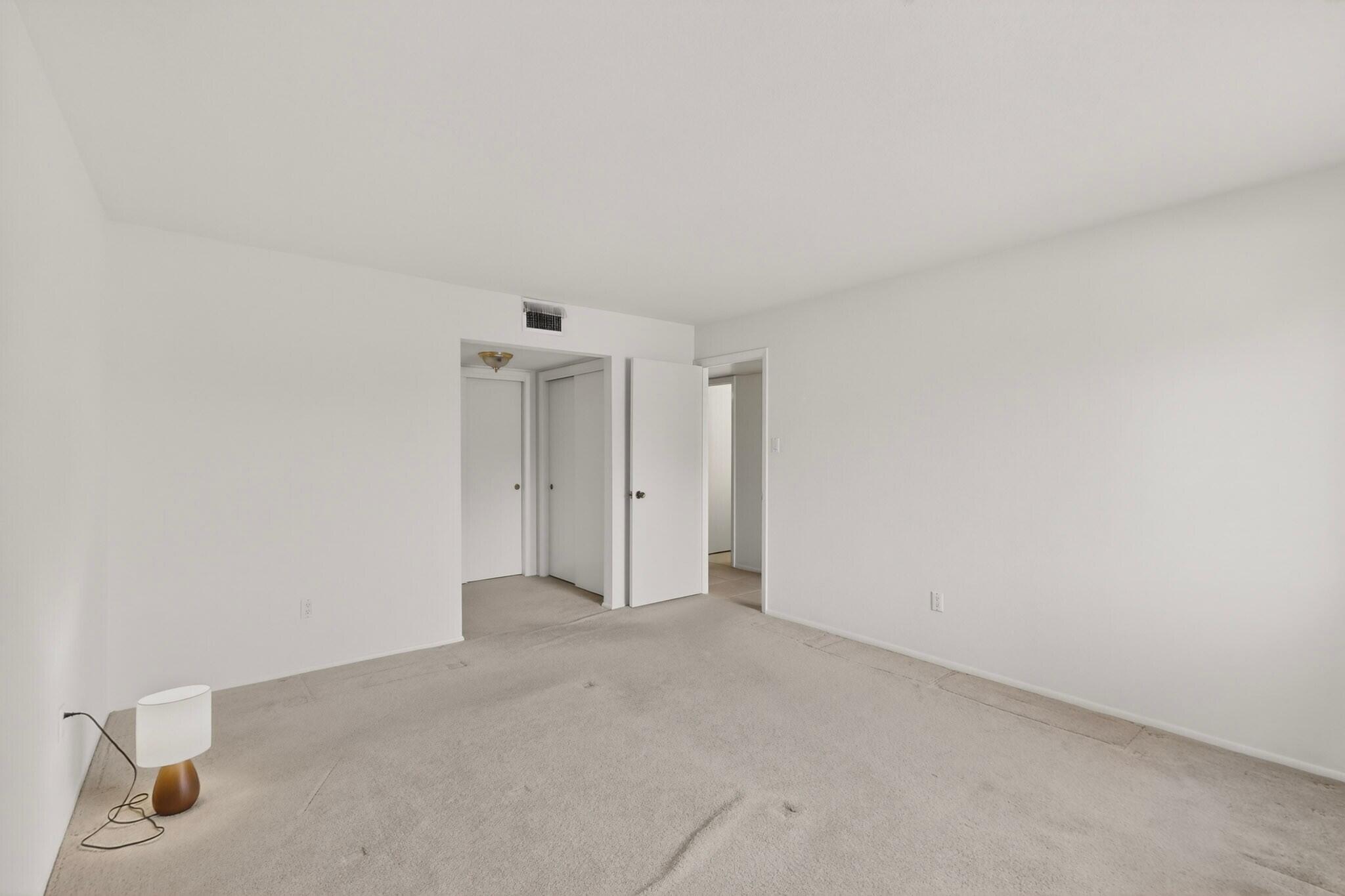 905 Country Club Drive SE APT F