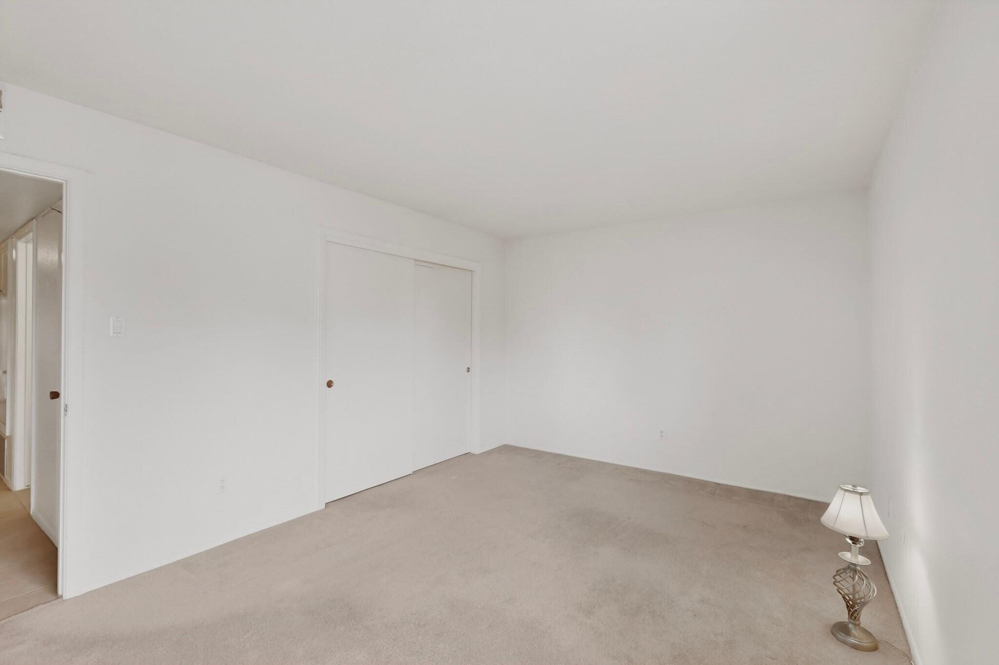 905 Country Club Drive SE APT F