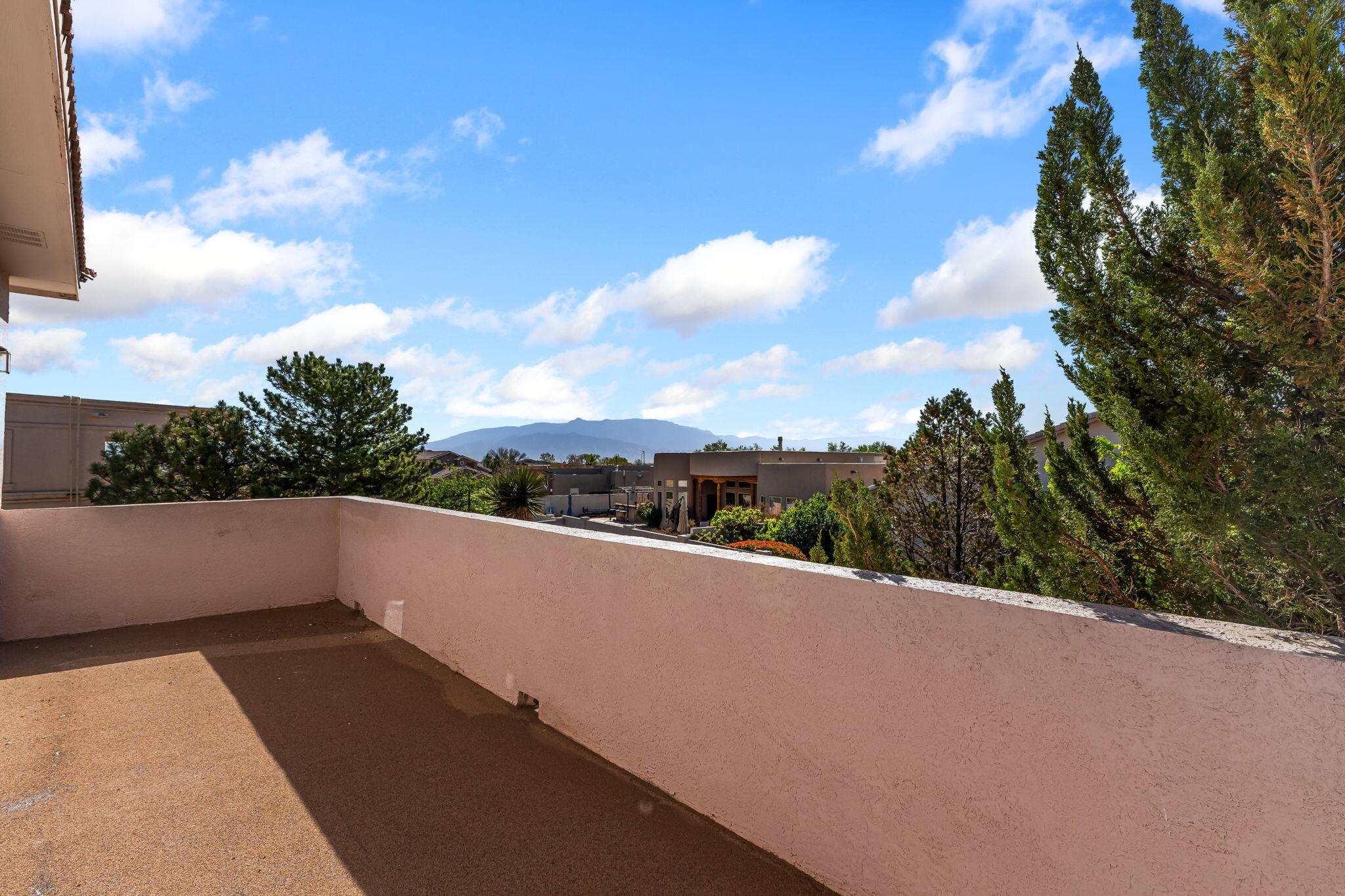 204 Winged Foot Court SE