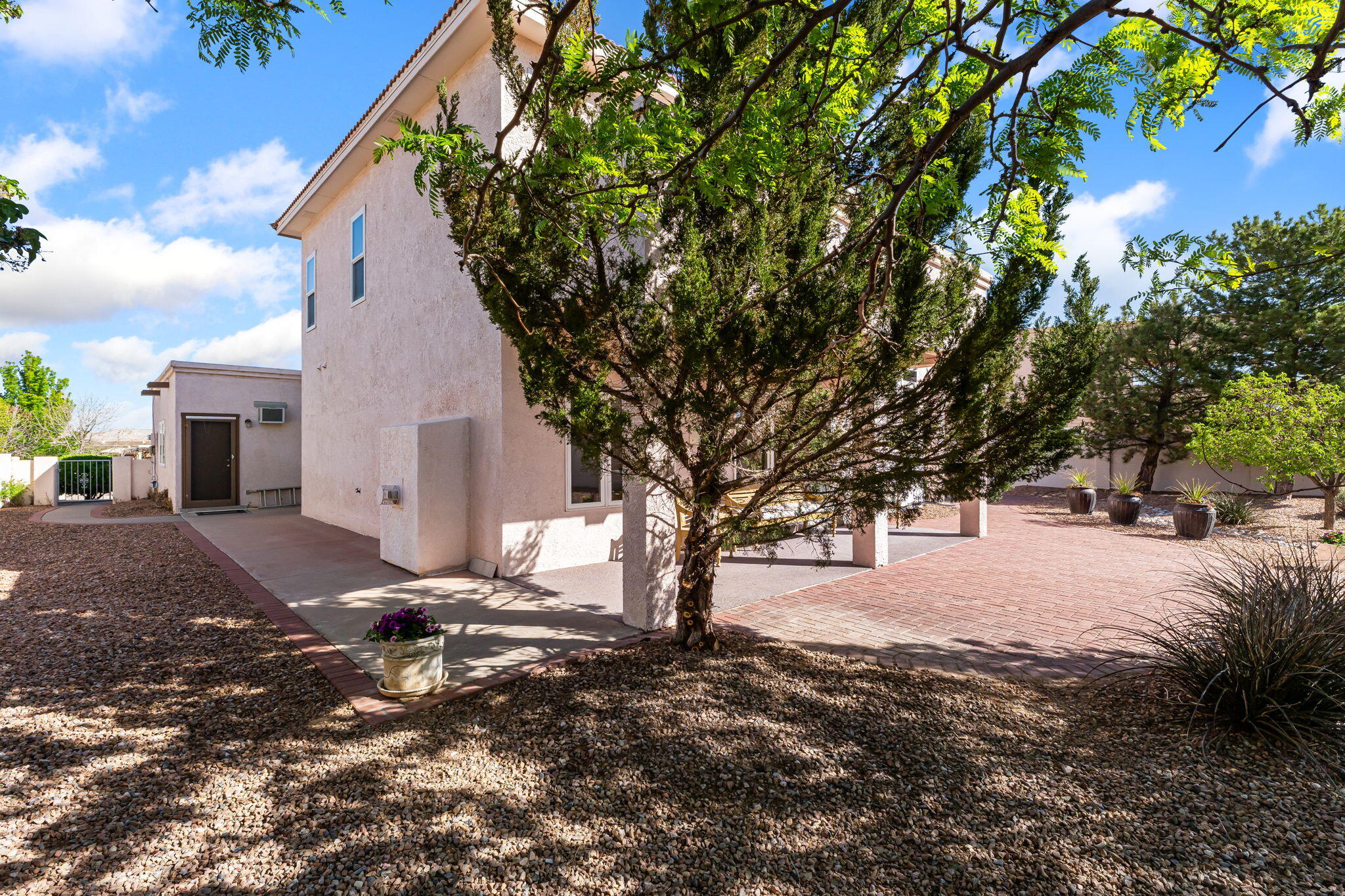 204 Winged Foot Court SE