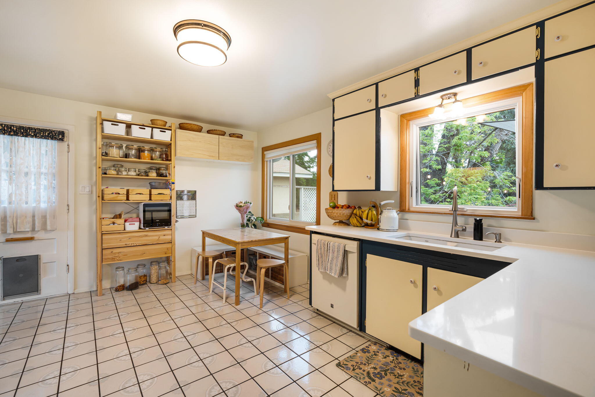6500 Ponderosa Avenue NE