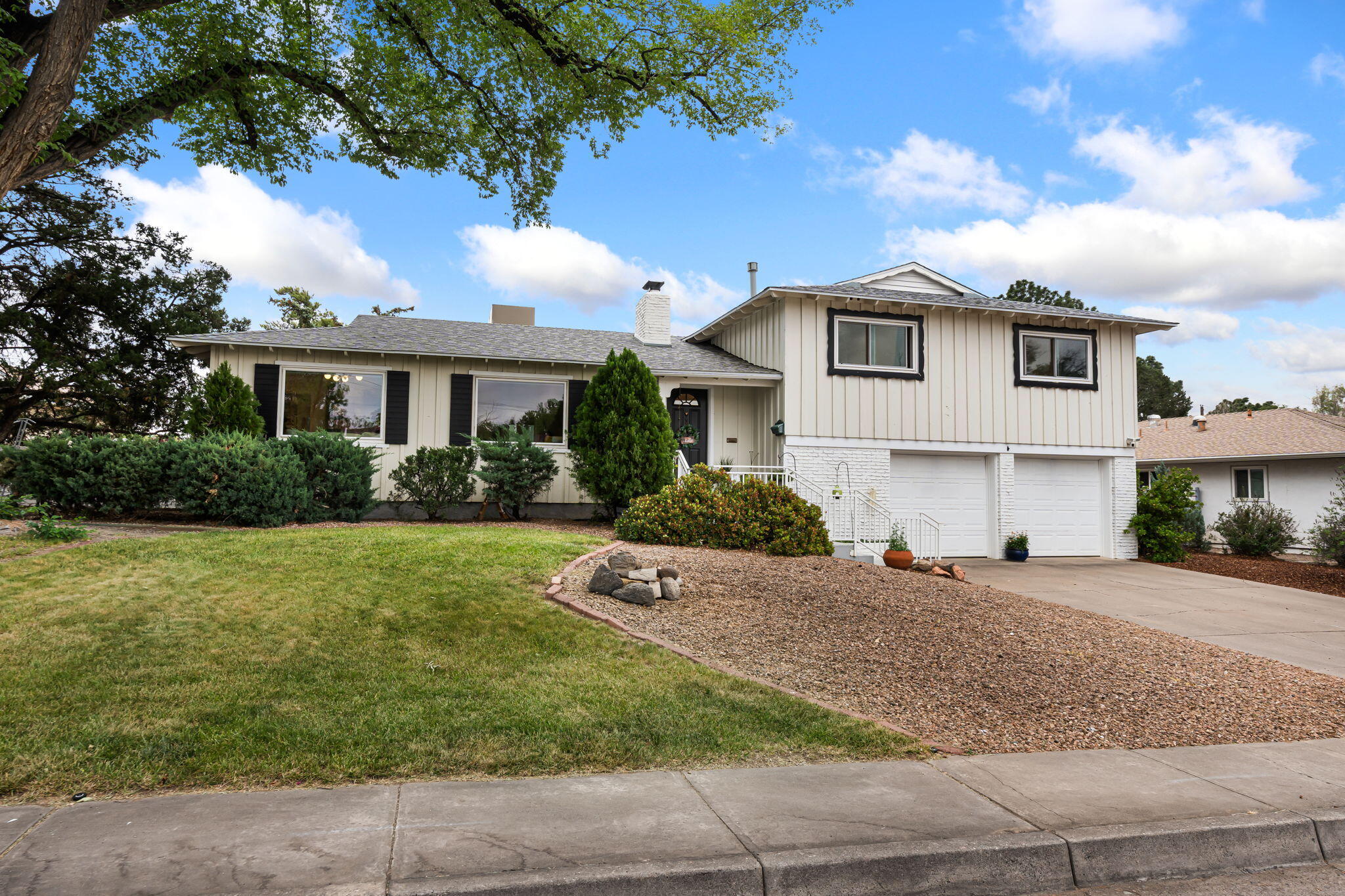 6500 Ponderosa Avenue NE