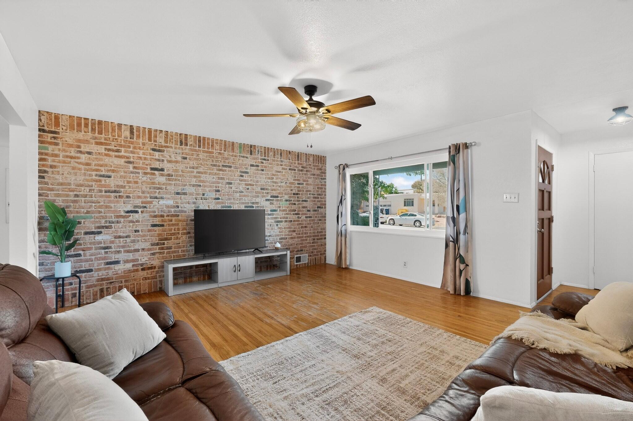 9715 Toltec Road NE
