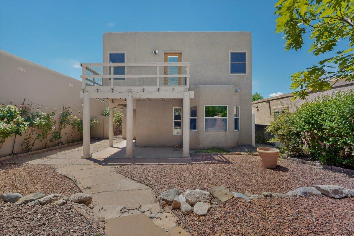 9633 De Vargas Loop NE