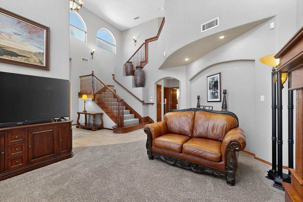13208 Velma Court NE