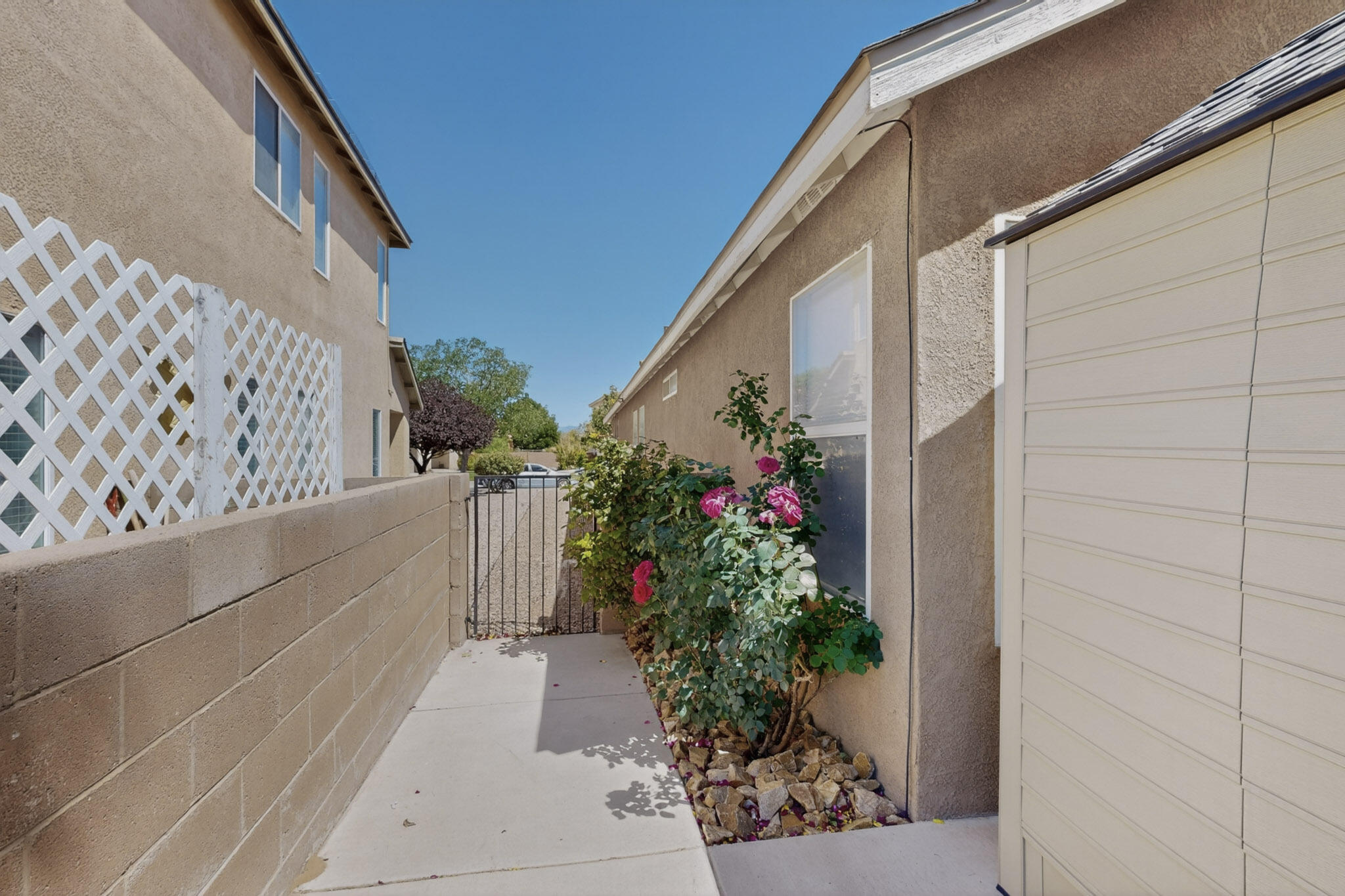 10905 Desert Dreamer Street NW