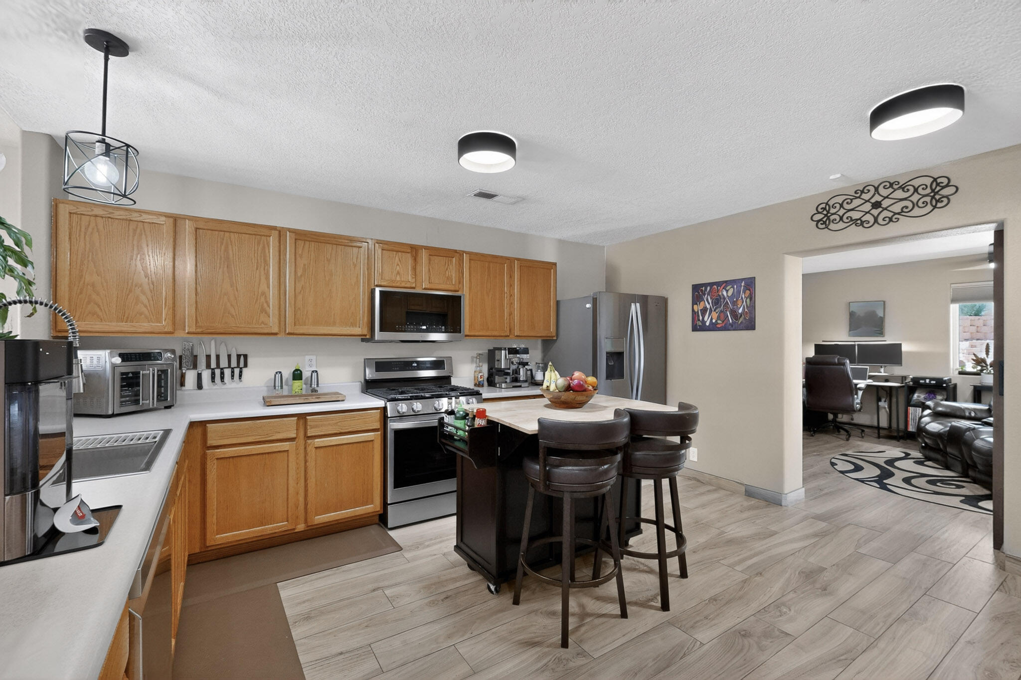 10905 Desert Dreamer Street NW