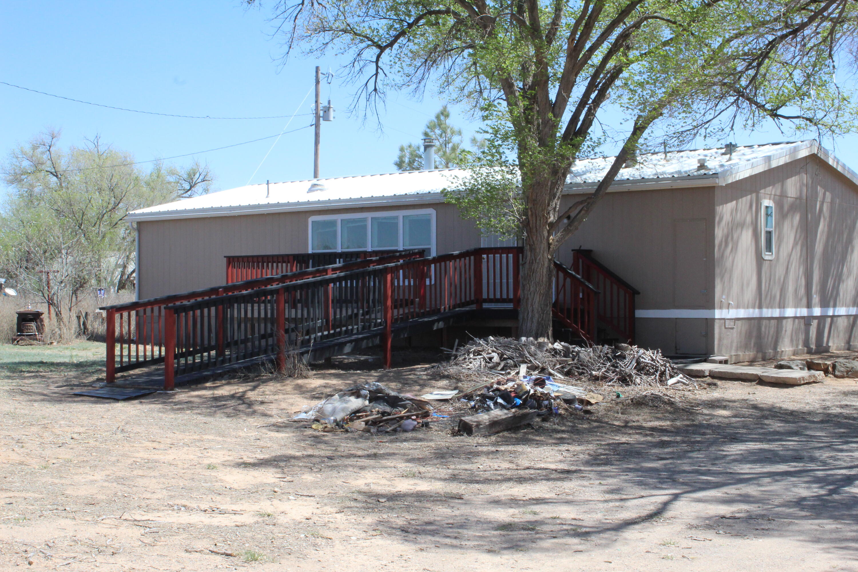 406 E Abrahames Road
