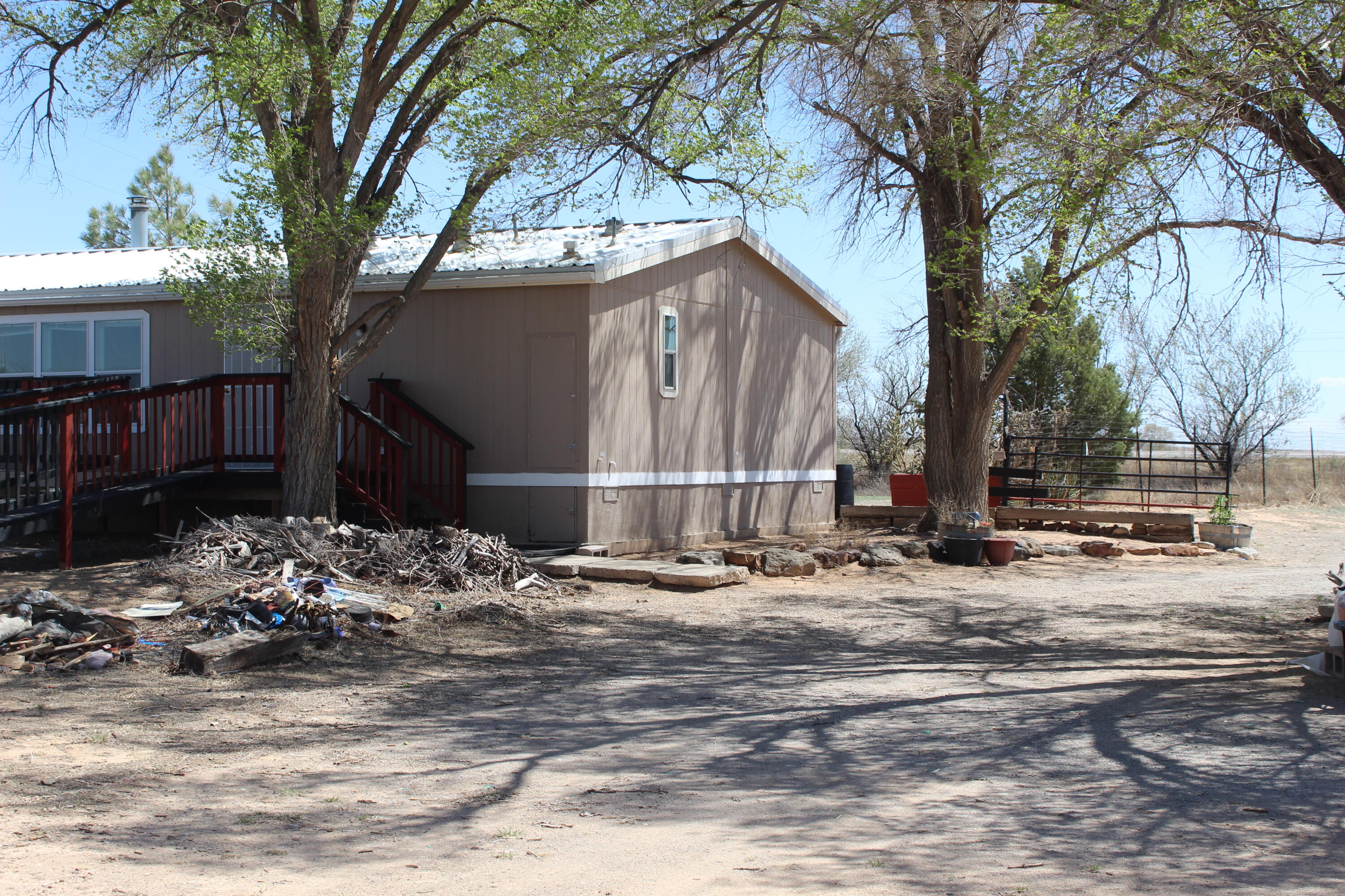 406 E Abrahames Road
