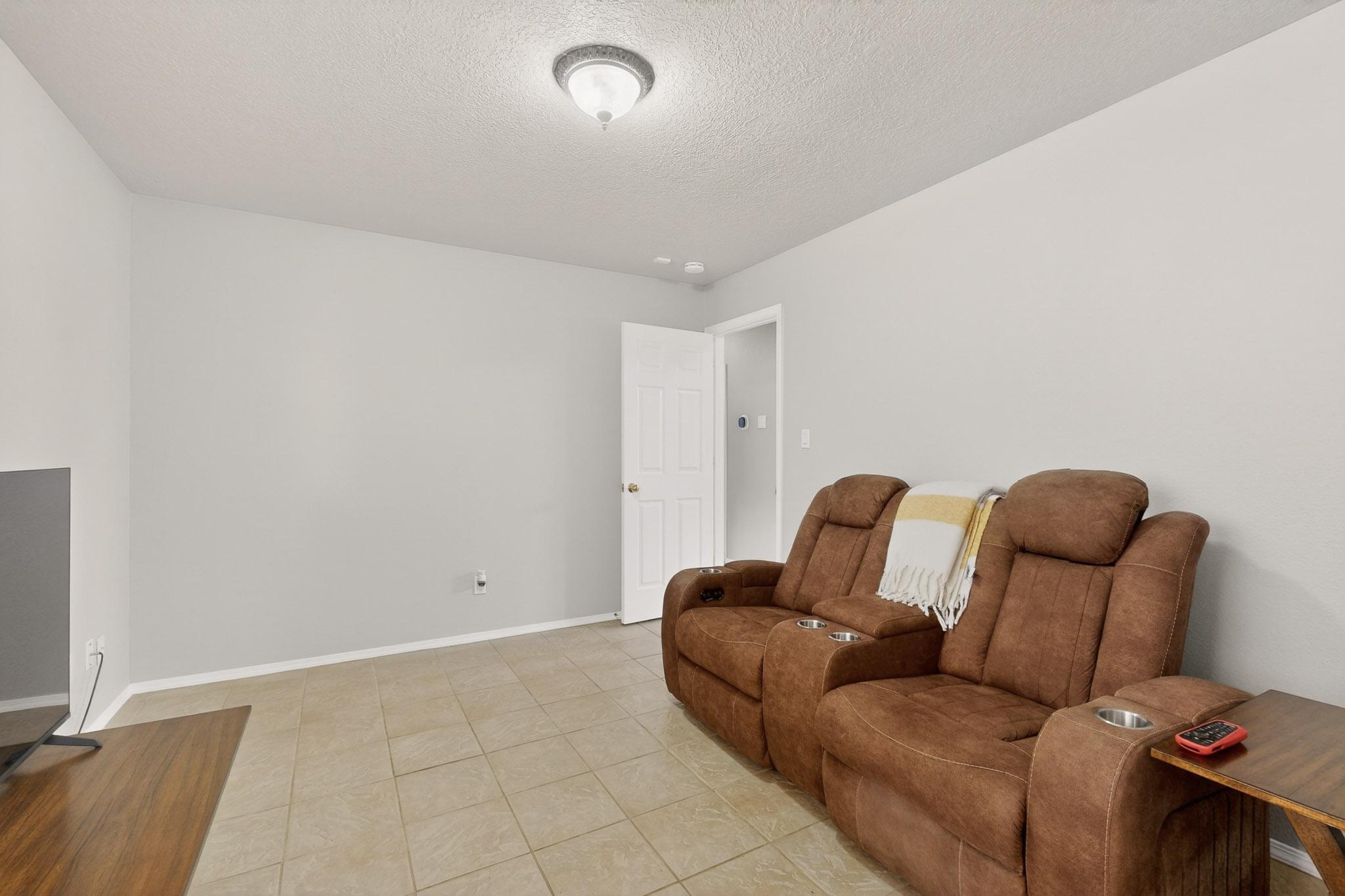 5401 Kokopelli Court NW