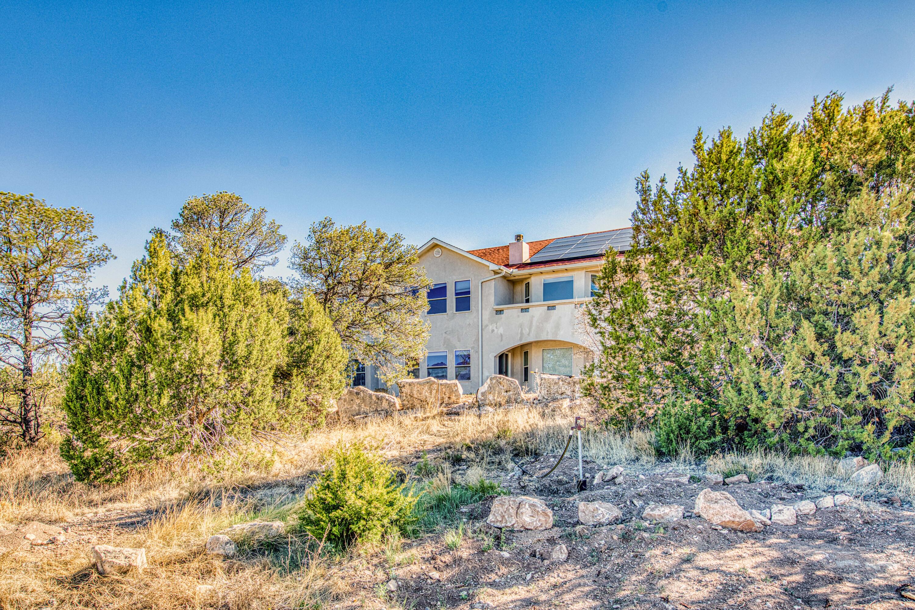 82 Camino Cerritos