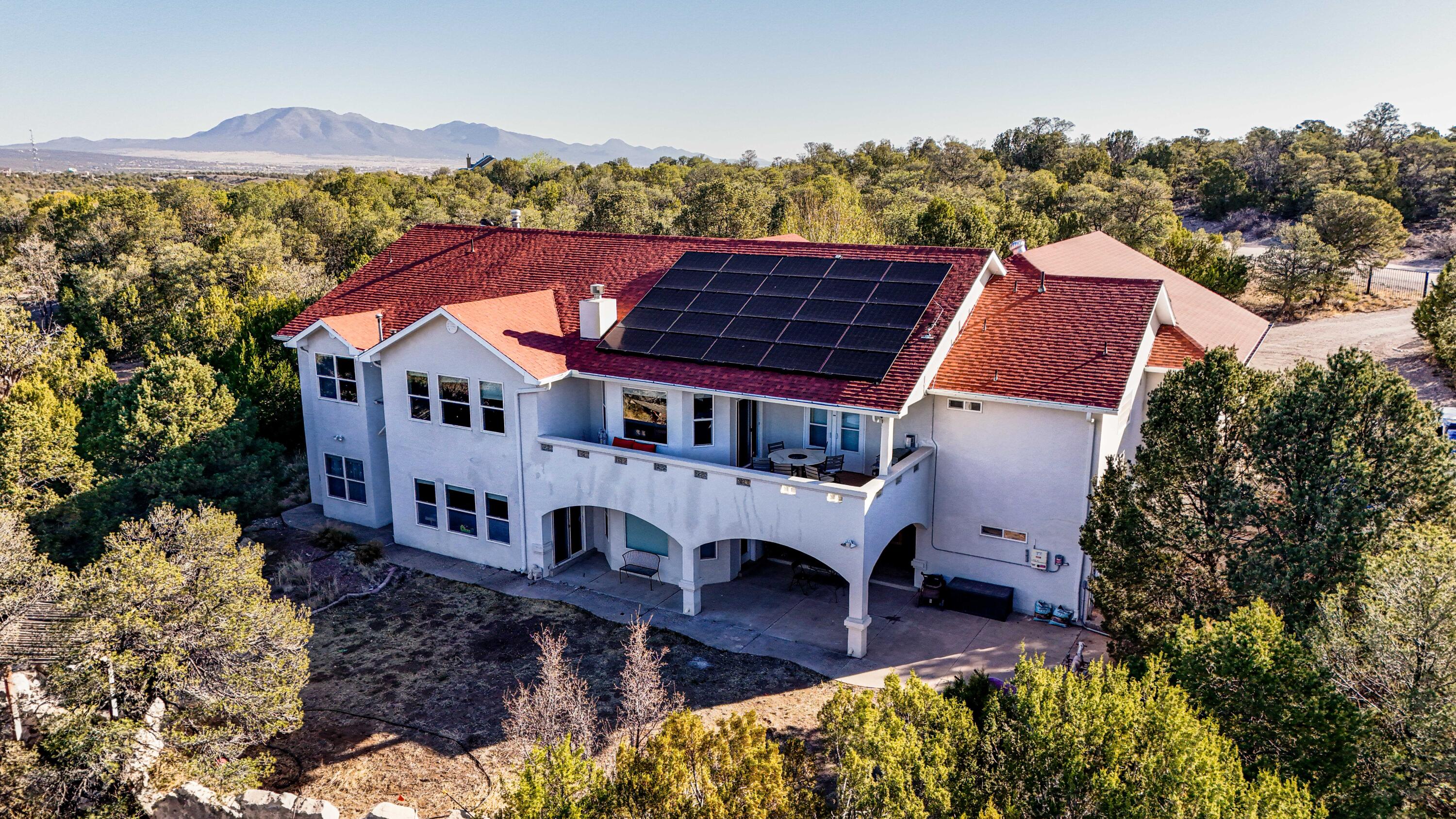 82 Camino Cerritos