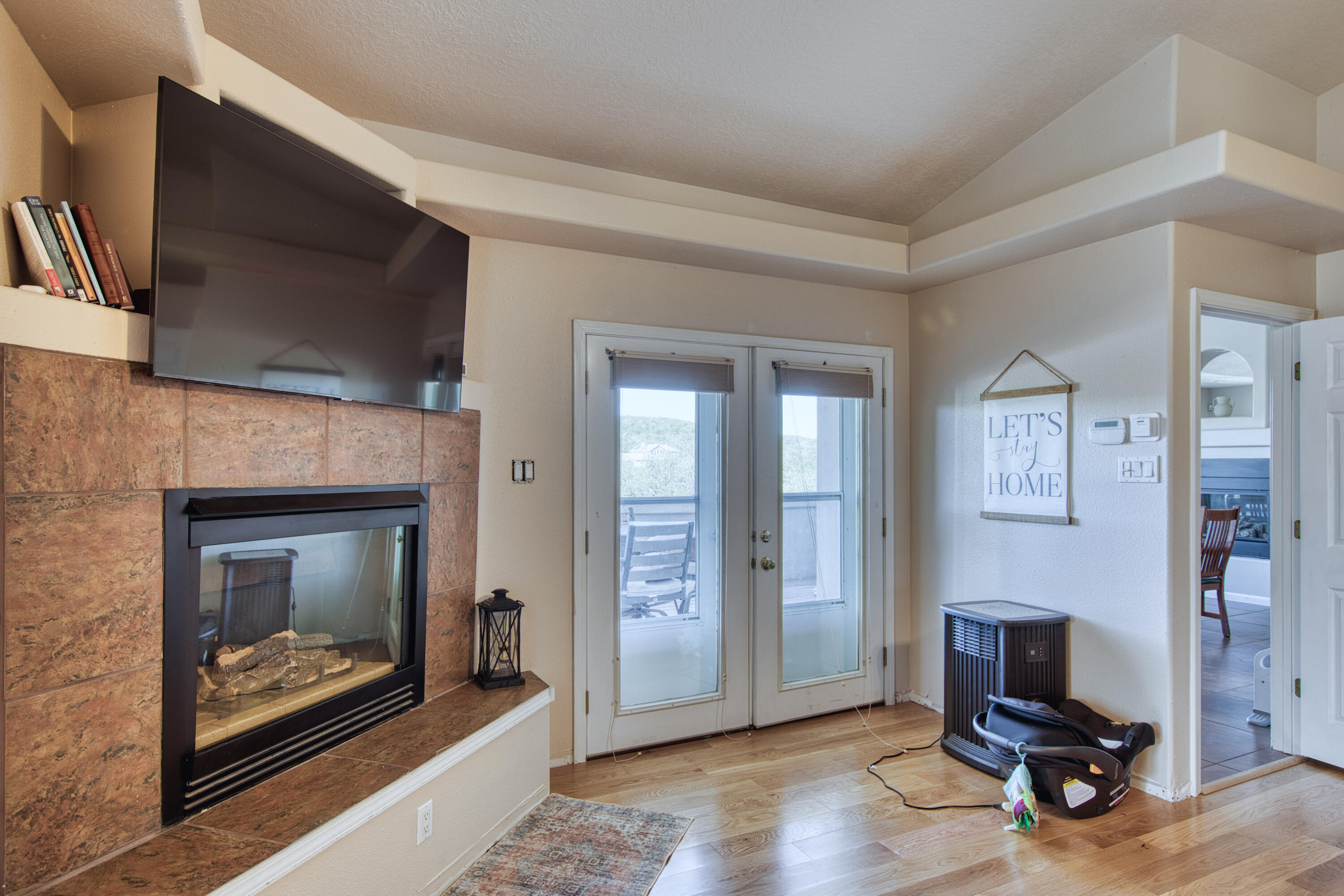 82 Camino Cerritos