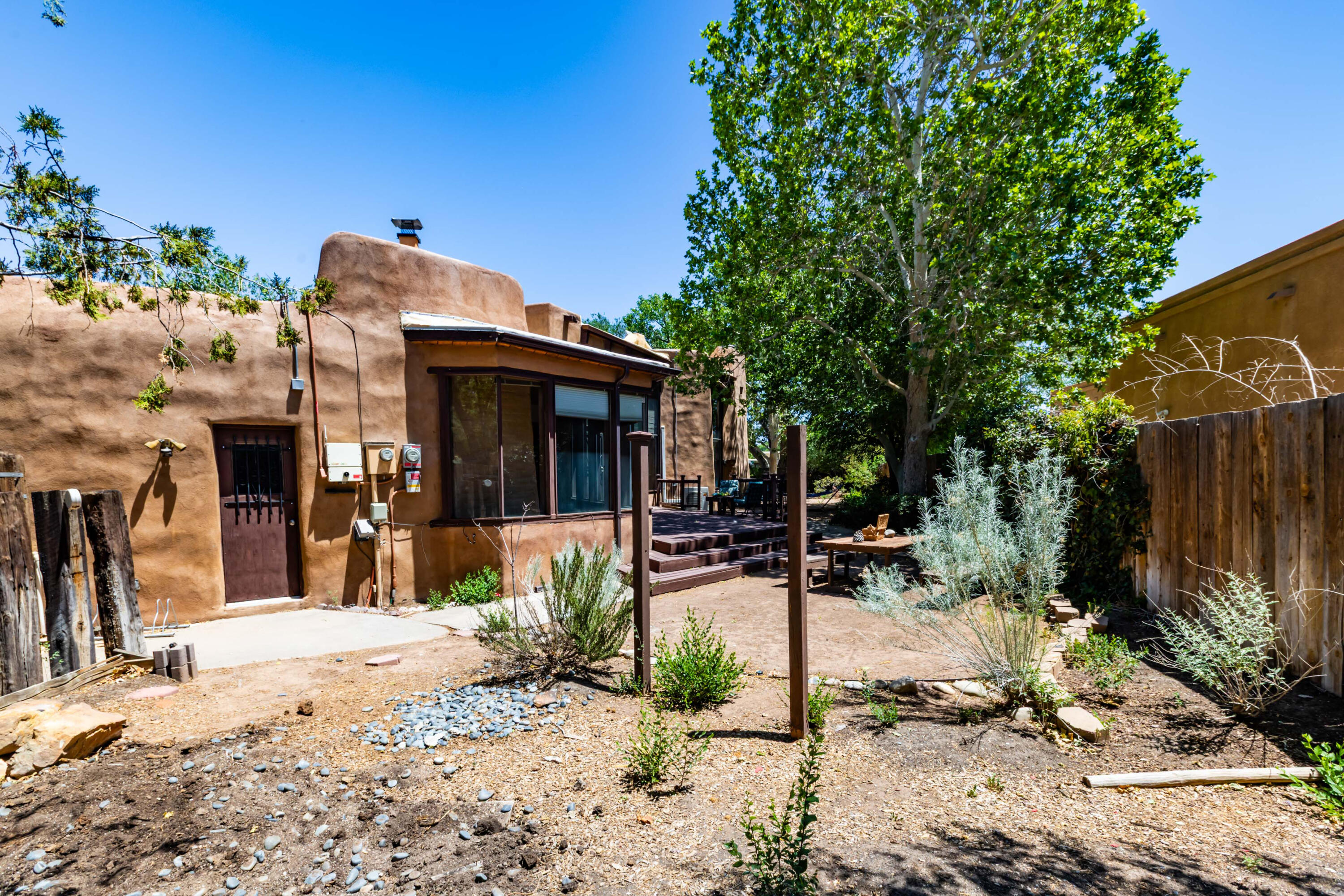 3232 Don Quixote Drive NW