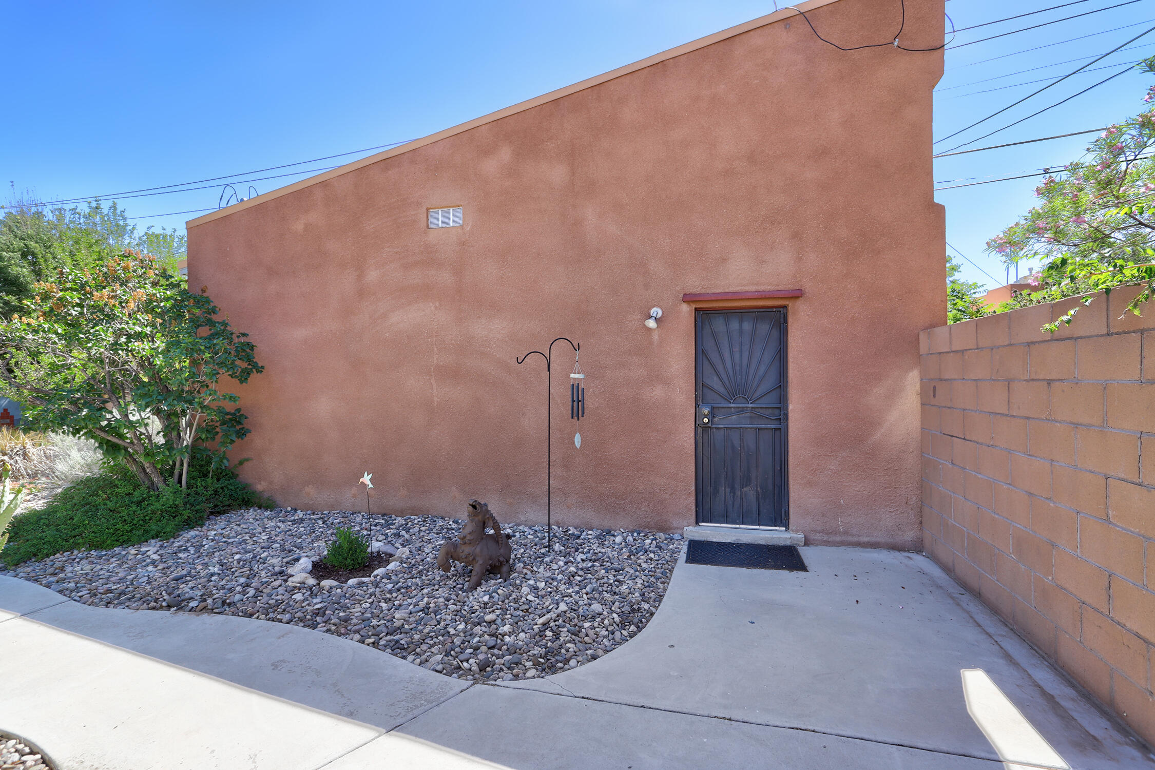 518 Hermosa Drive SE