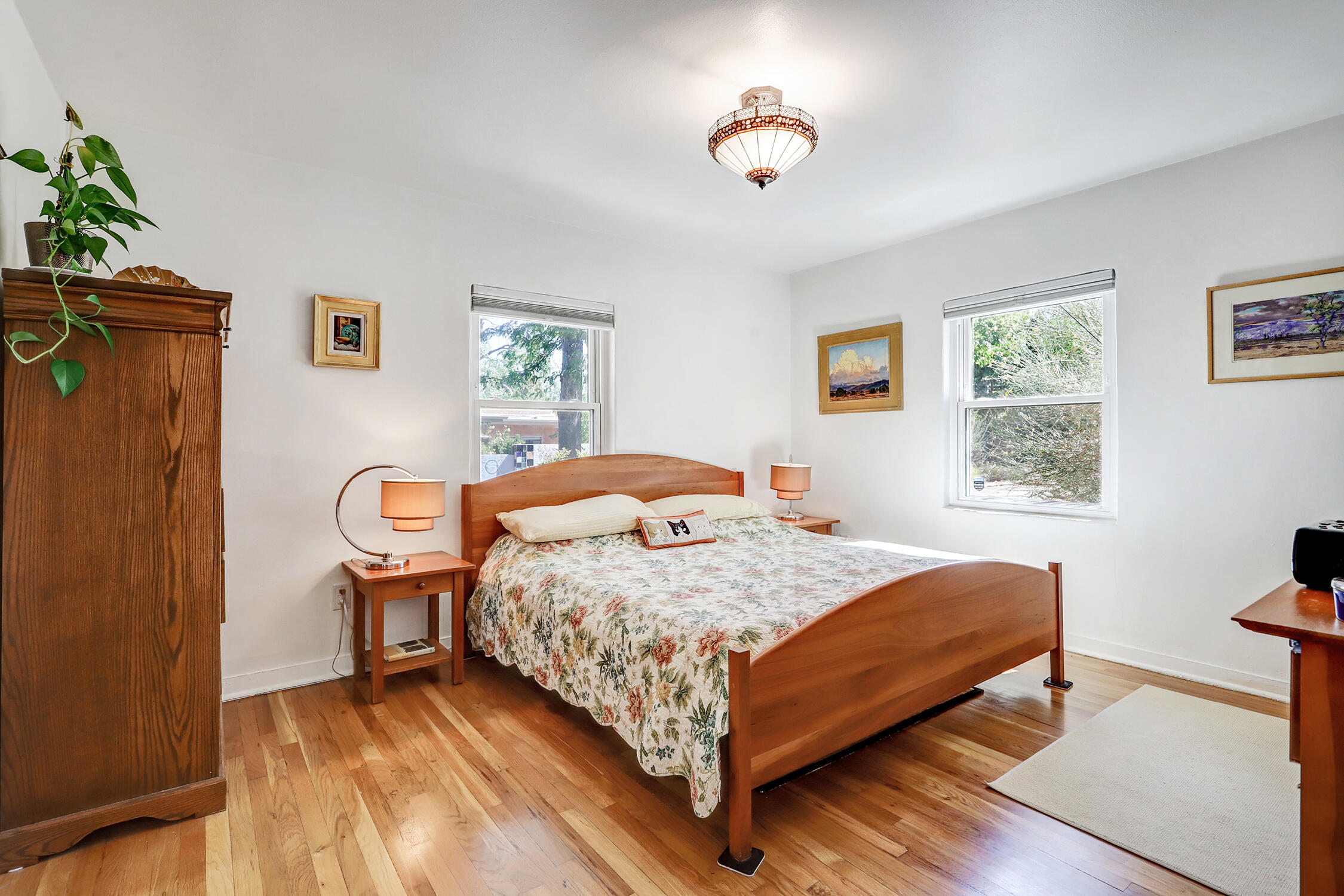518 Hermosa Drive SE