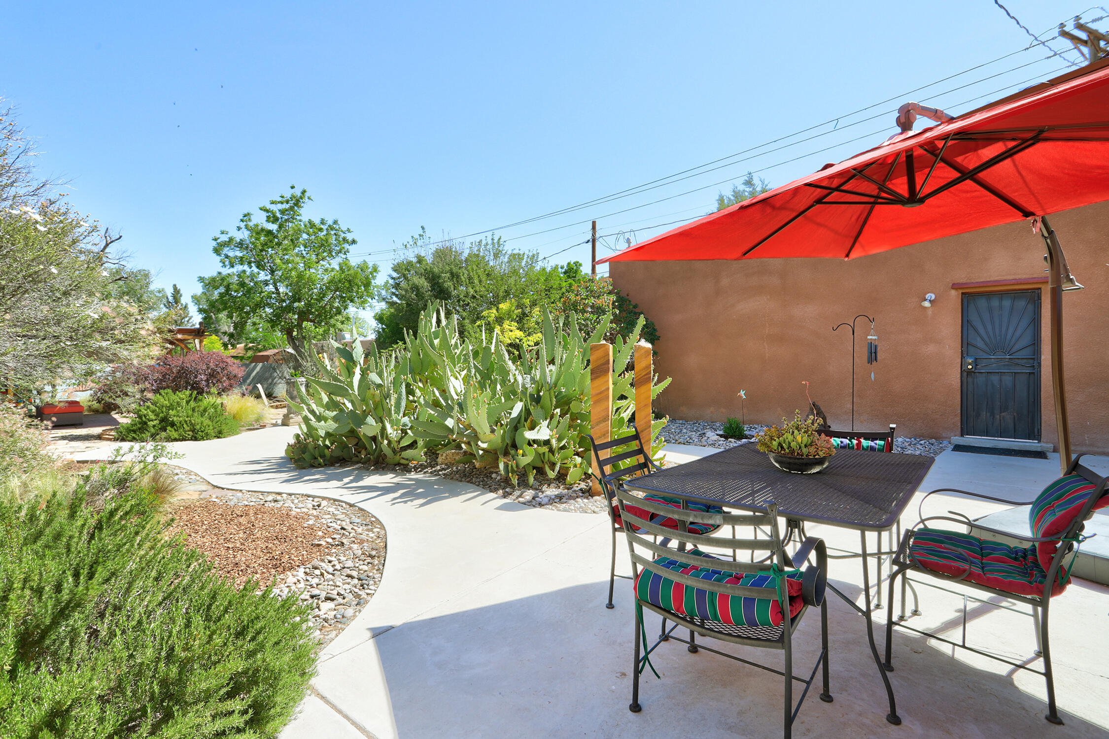 518 Hermosa Drive SE