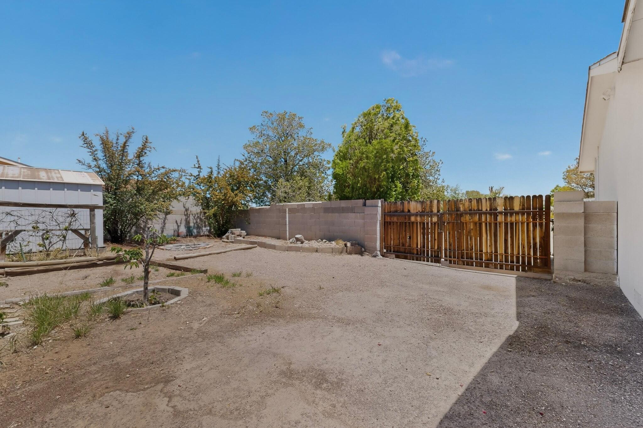 9921 Plunkett Drive NW