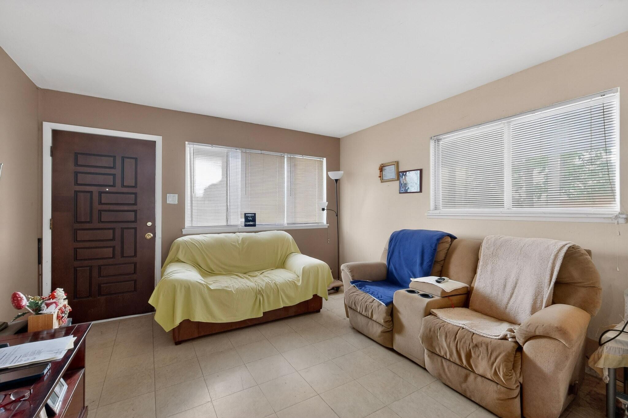305 64th Street SW