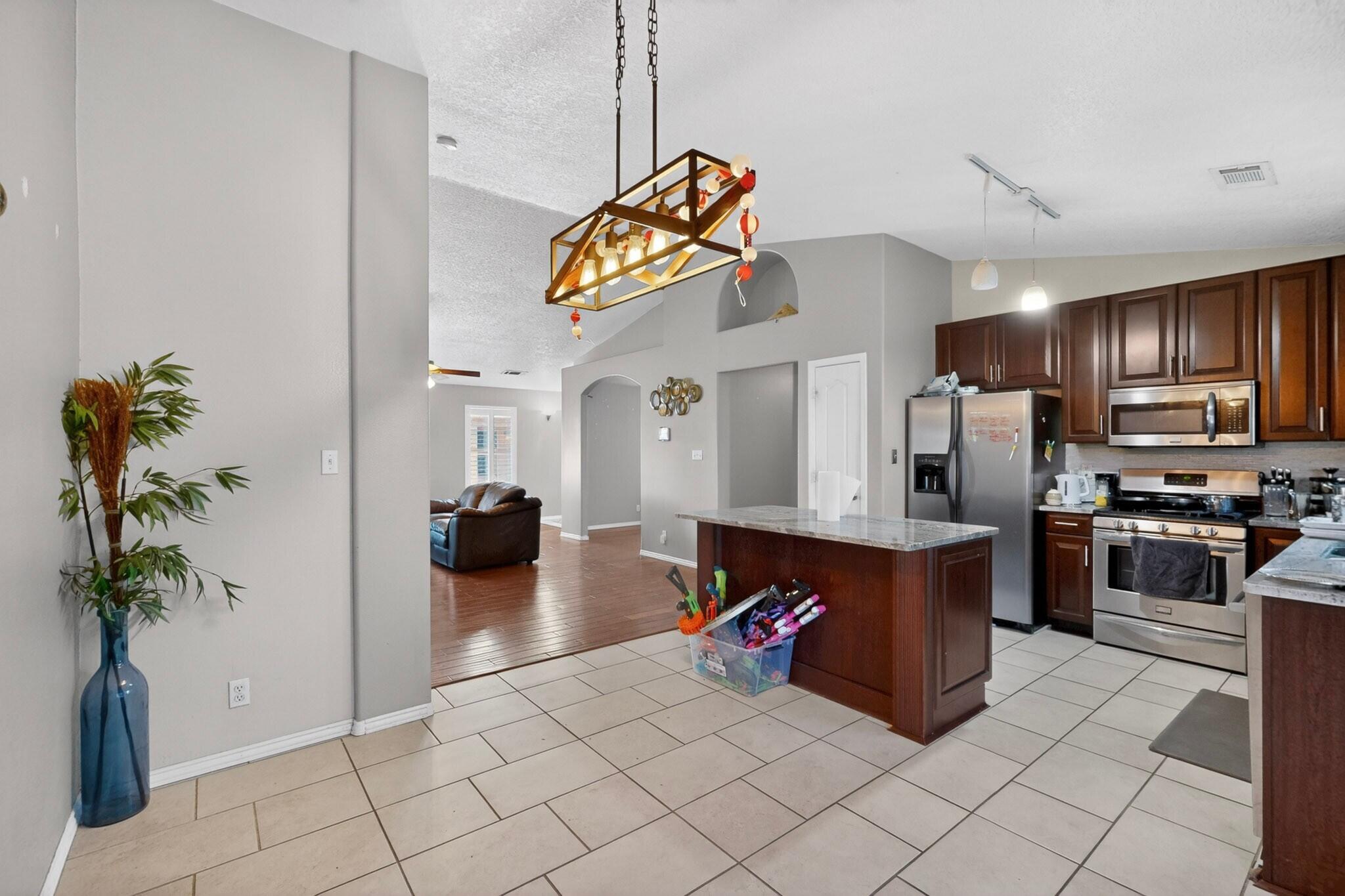 825 Deming Meadows Drive NE