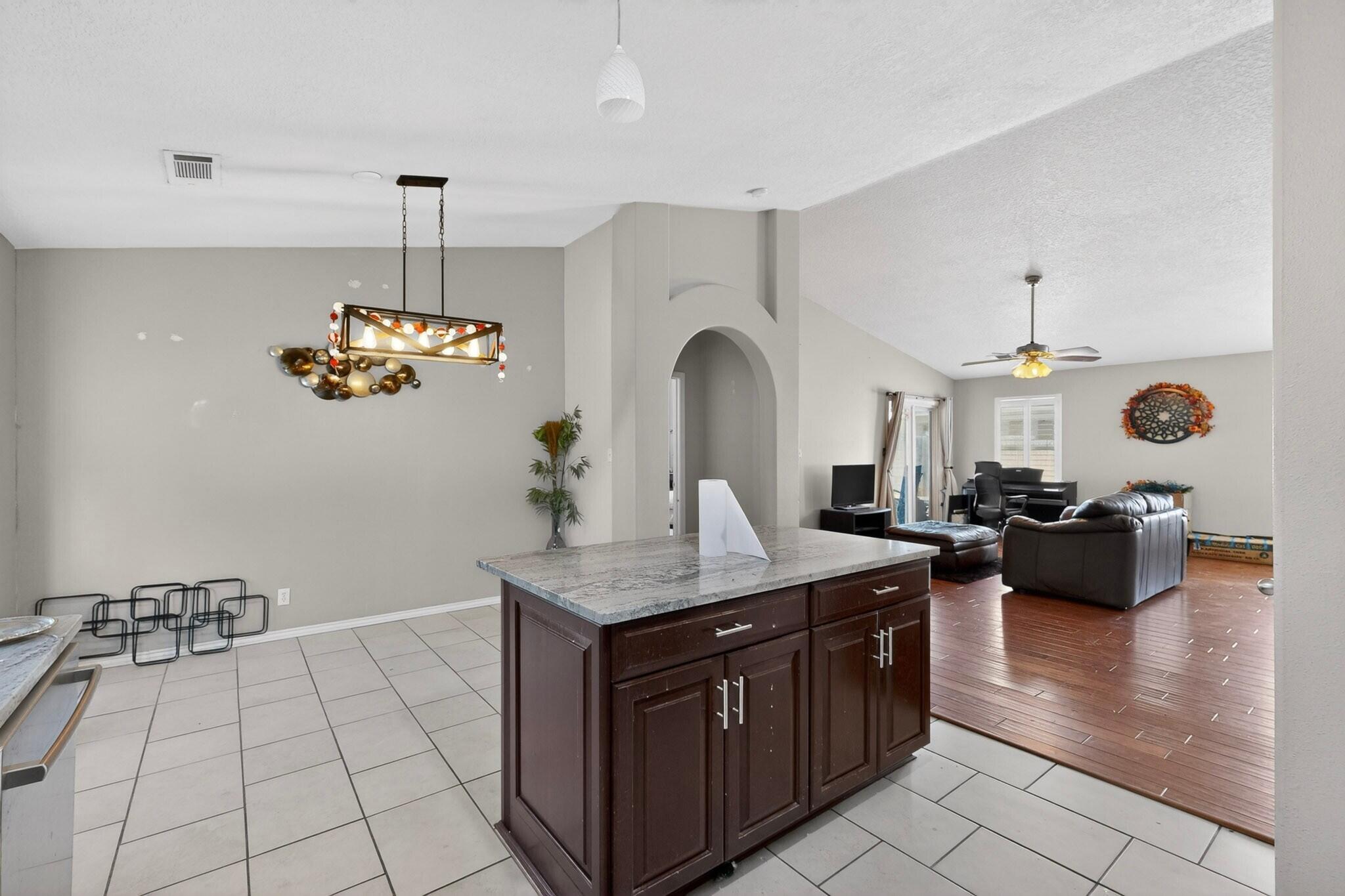 825 Deming Meadows Drive NE