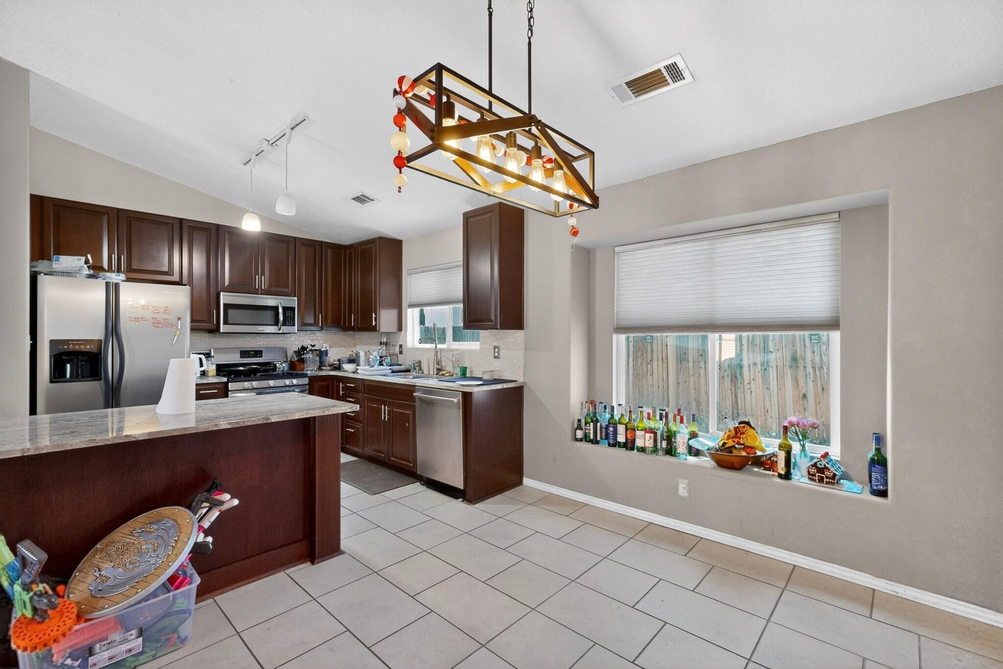 825 Deming Meadows Drive NE