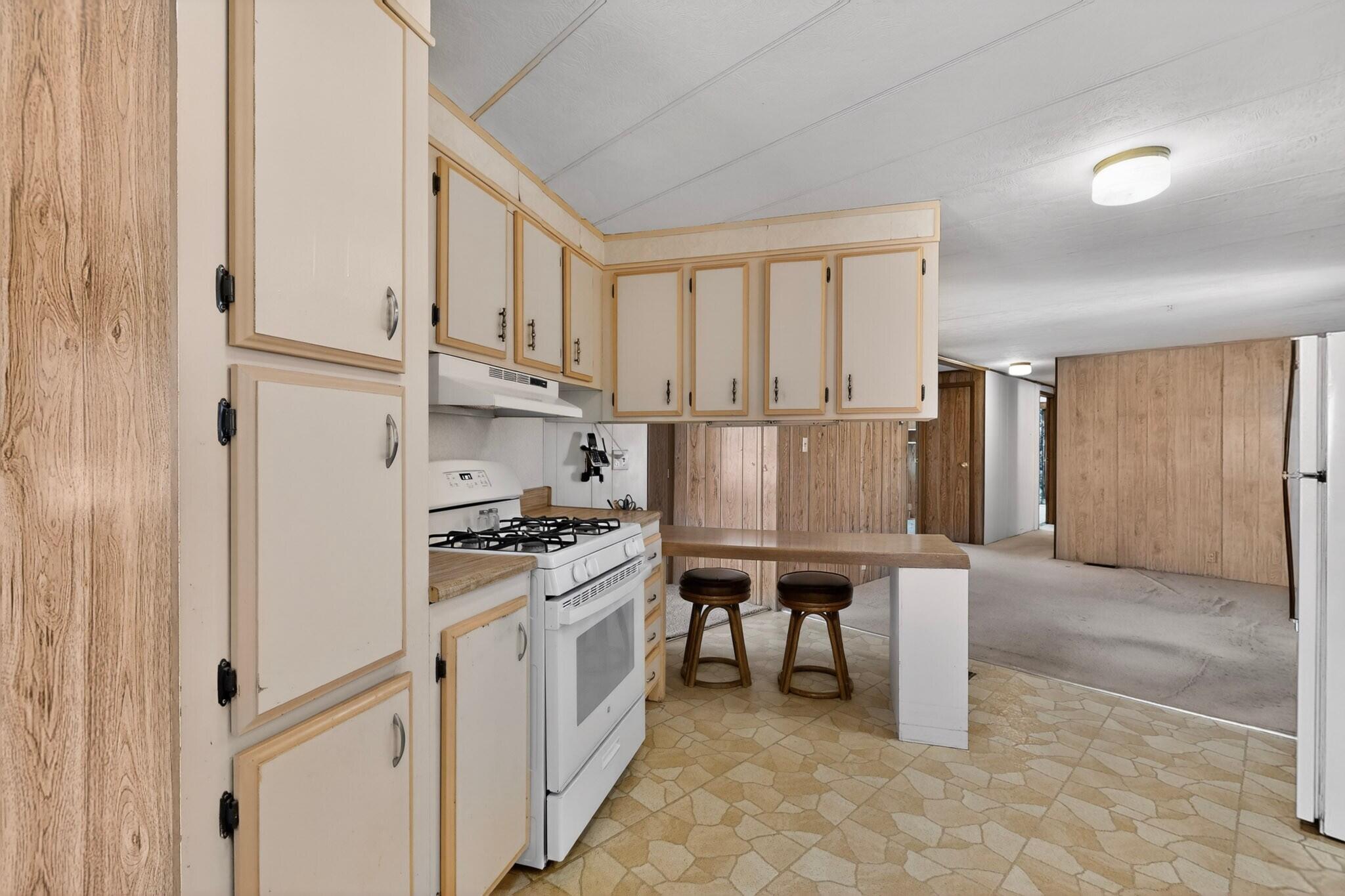 2135 Winchester Drive