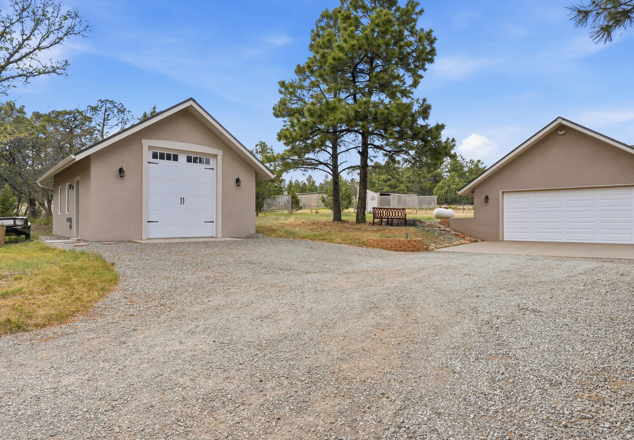 15 Blue Jay Road