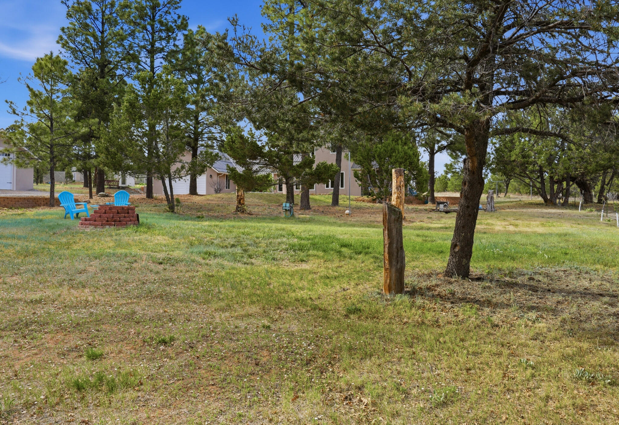 15 Blue Jay Road