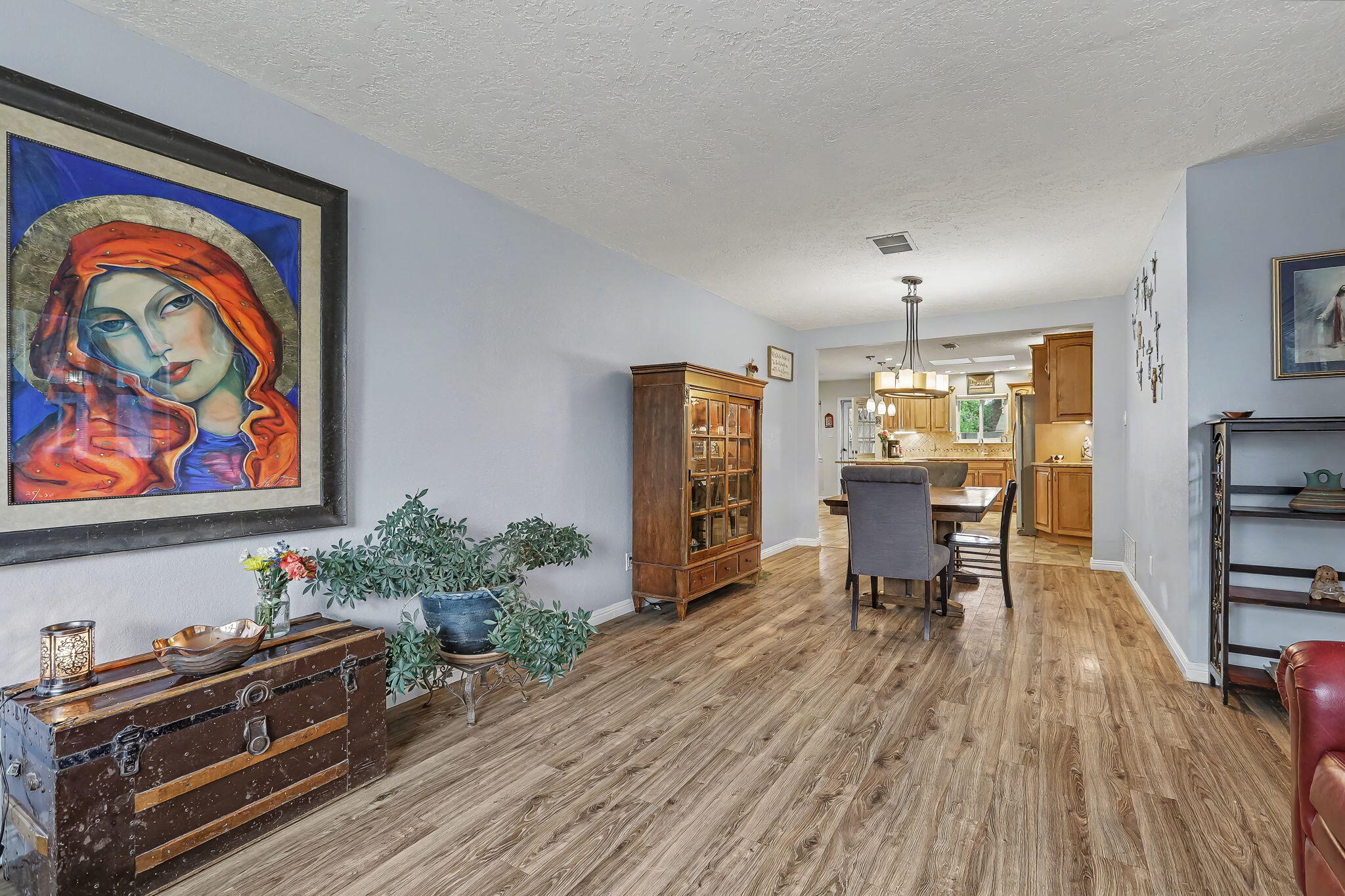 8001 Sierra Azul Avenue NE