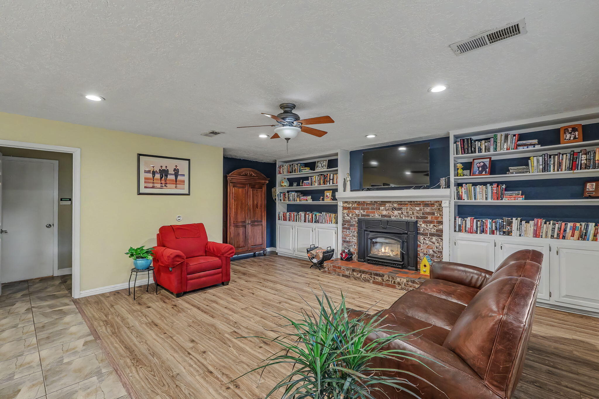 8001 Sierra Azul Avenue NE