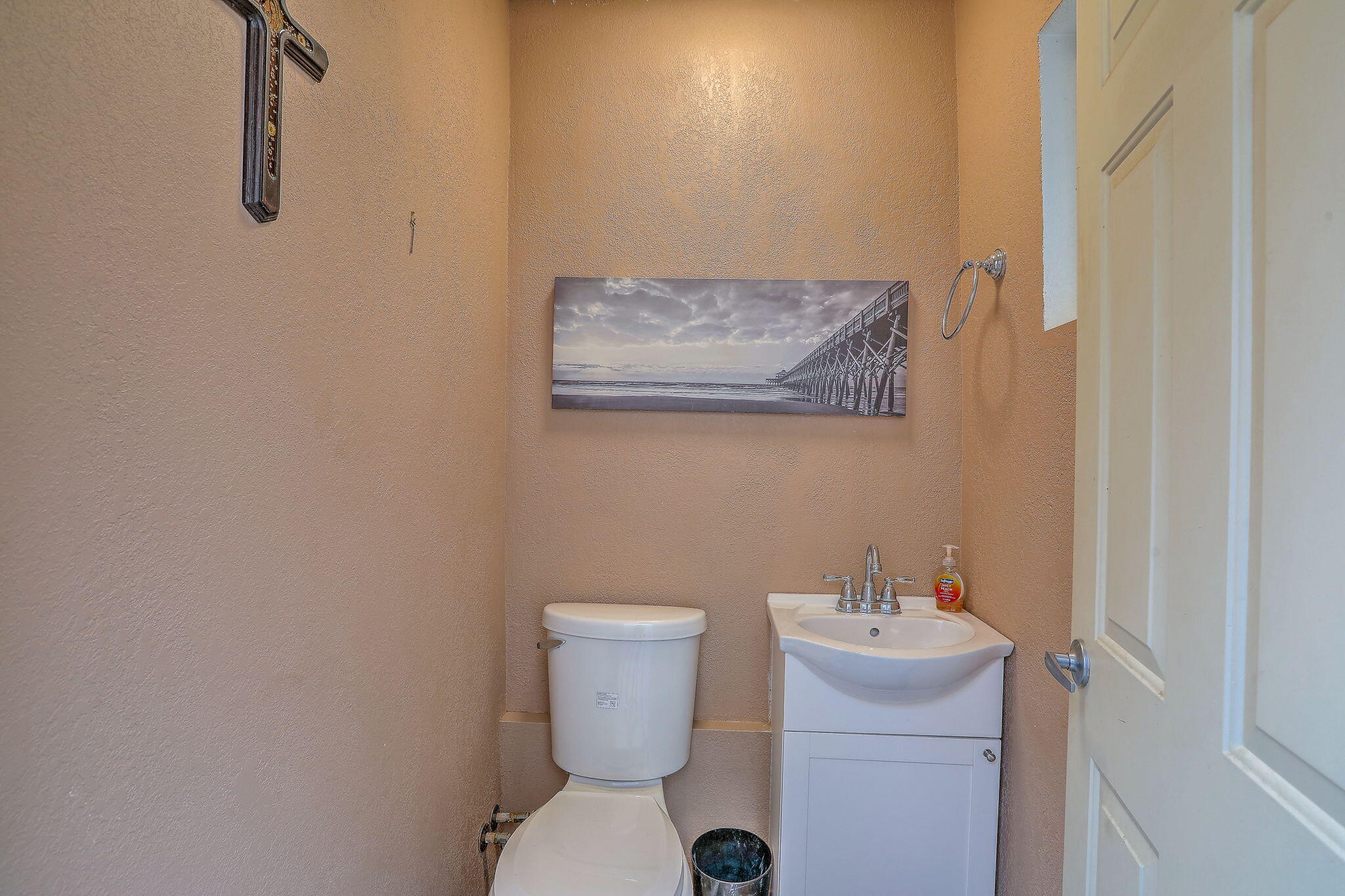 8001 Sierra Azul Avenue NE