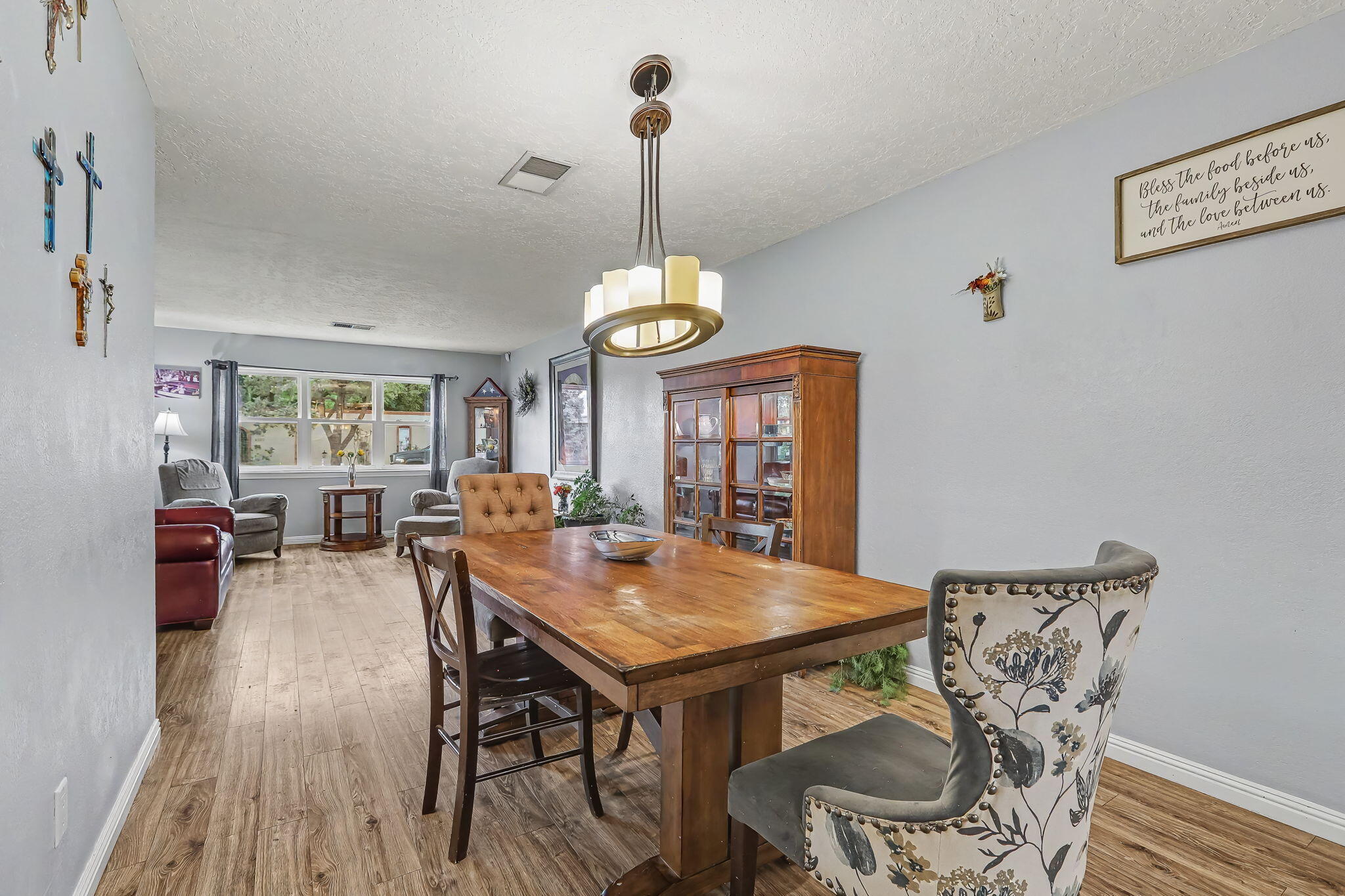 8001 Sierra Azul Avenue NE