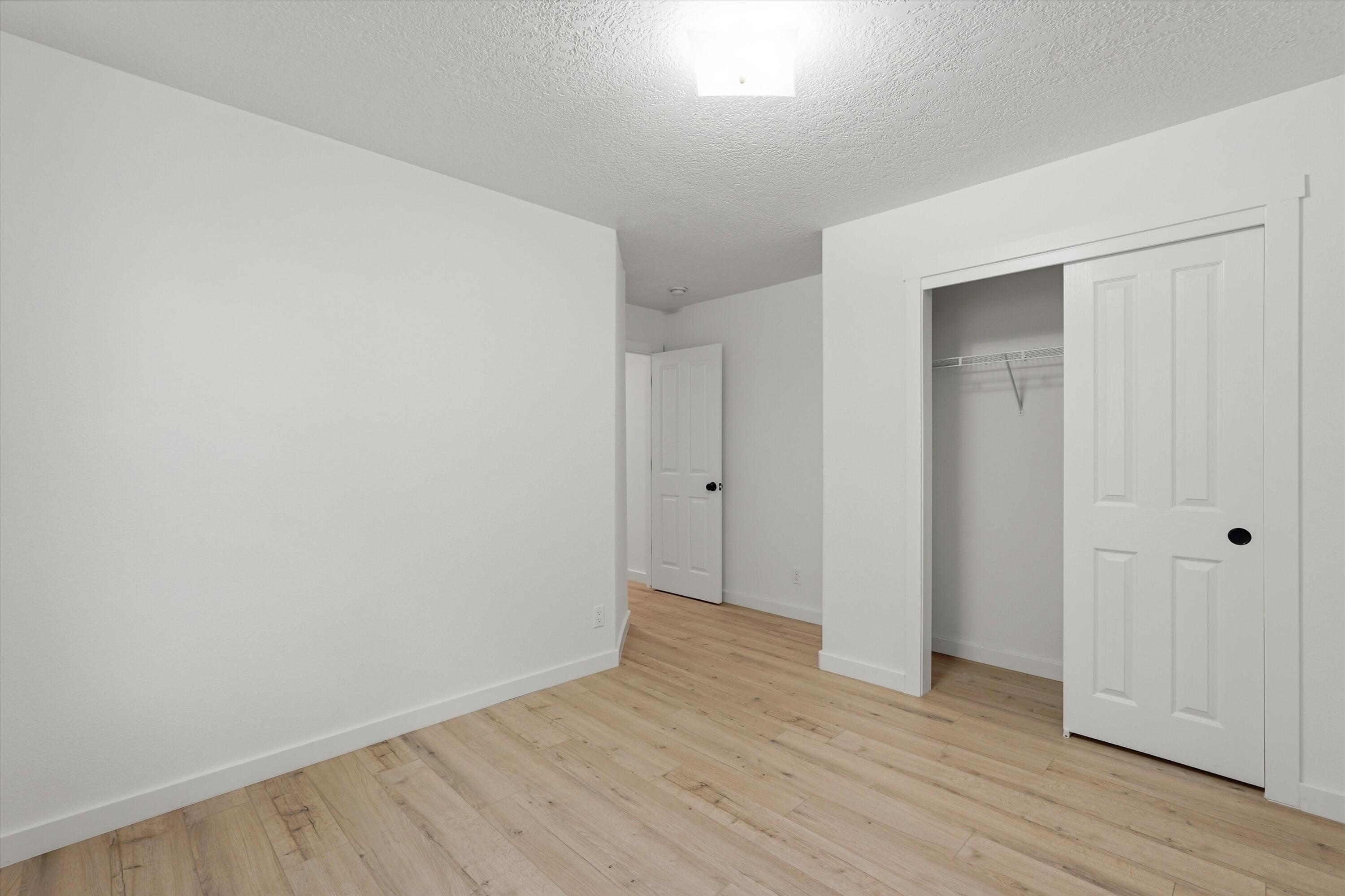 6963 Golden Mesa