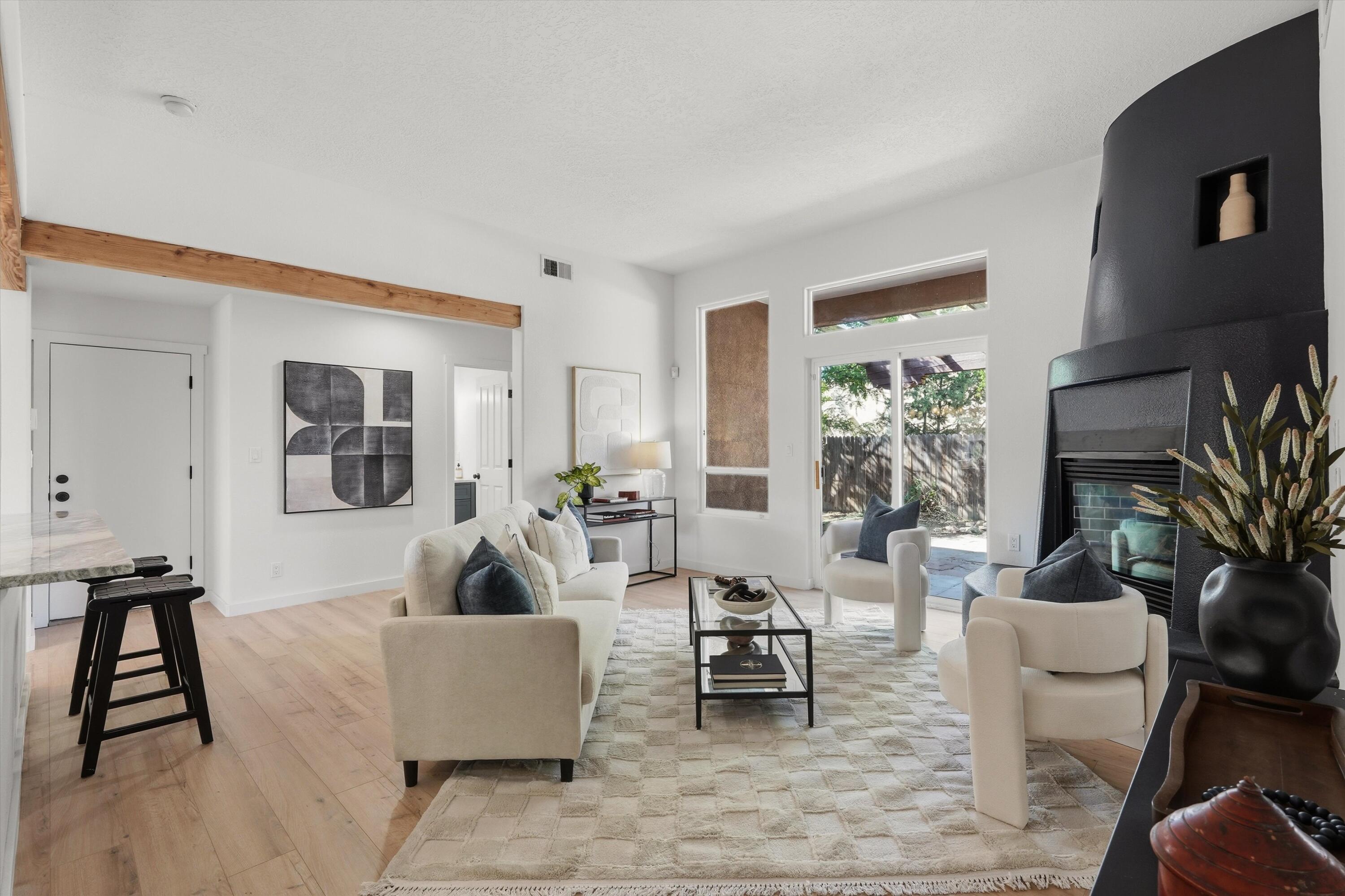 6963 Golden Mesa