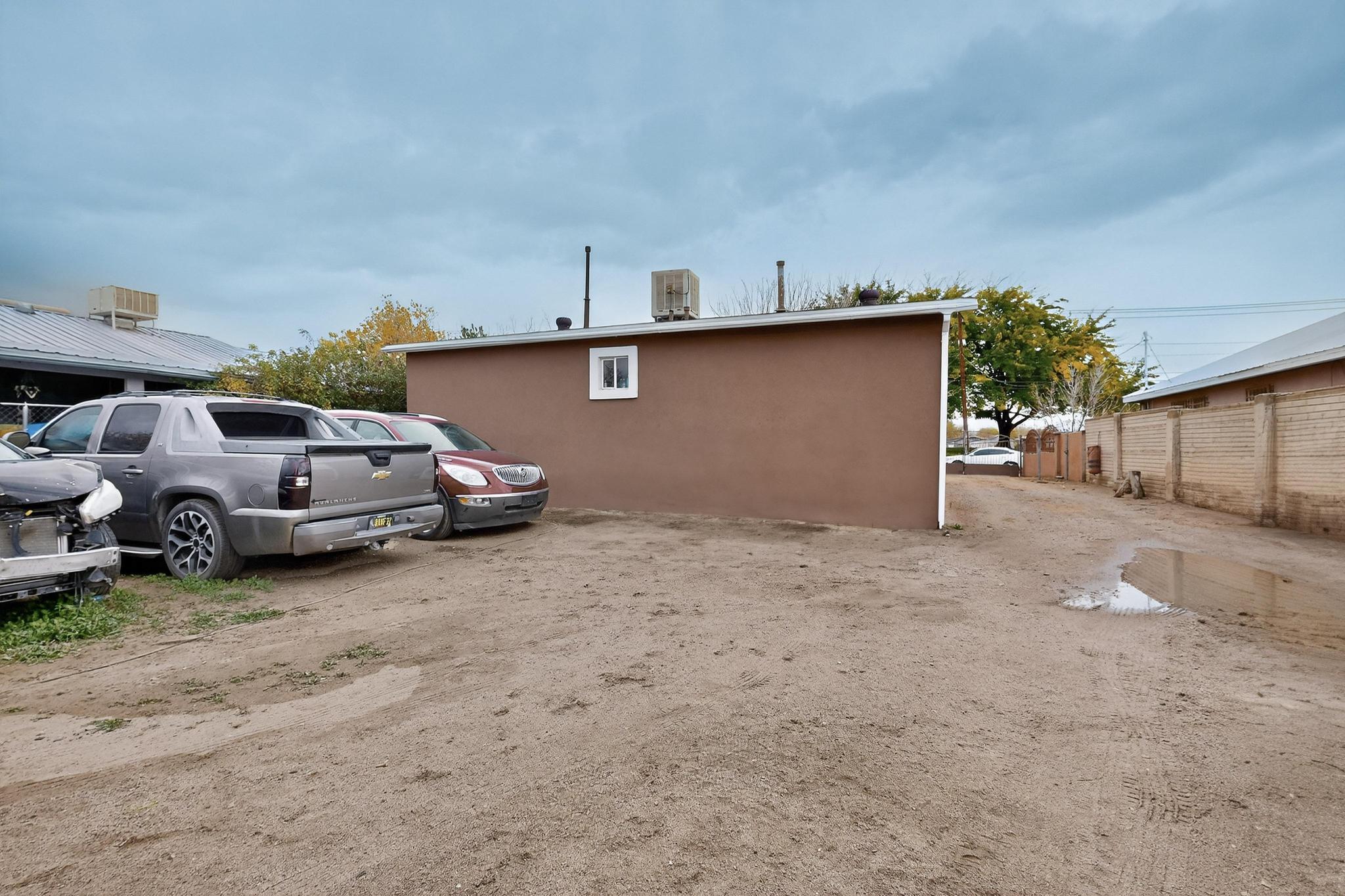 305 San Jose Avenue SE