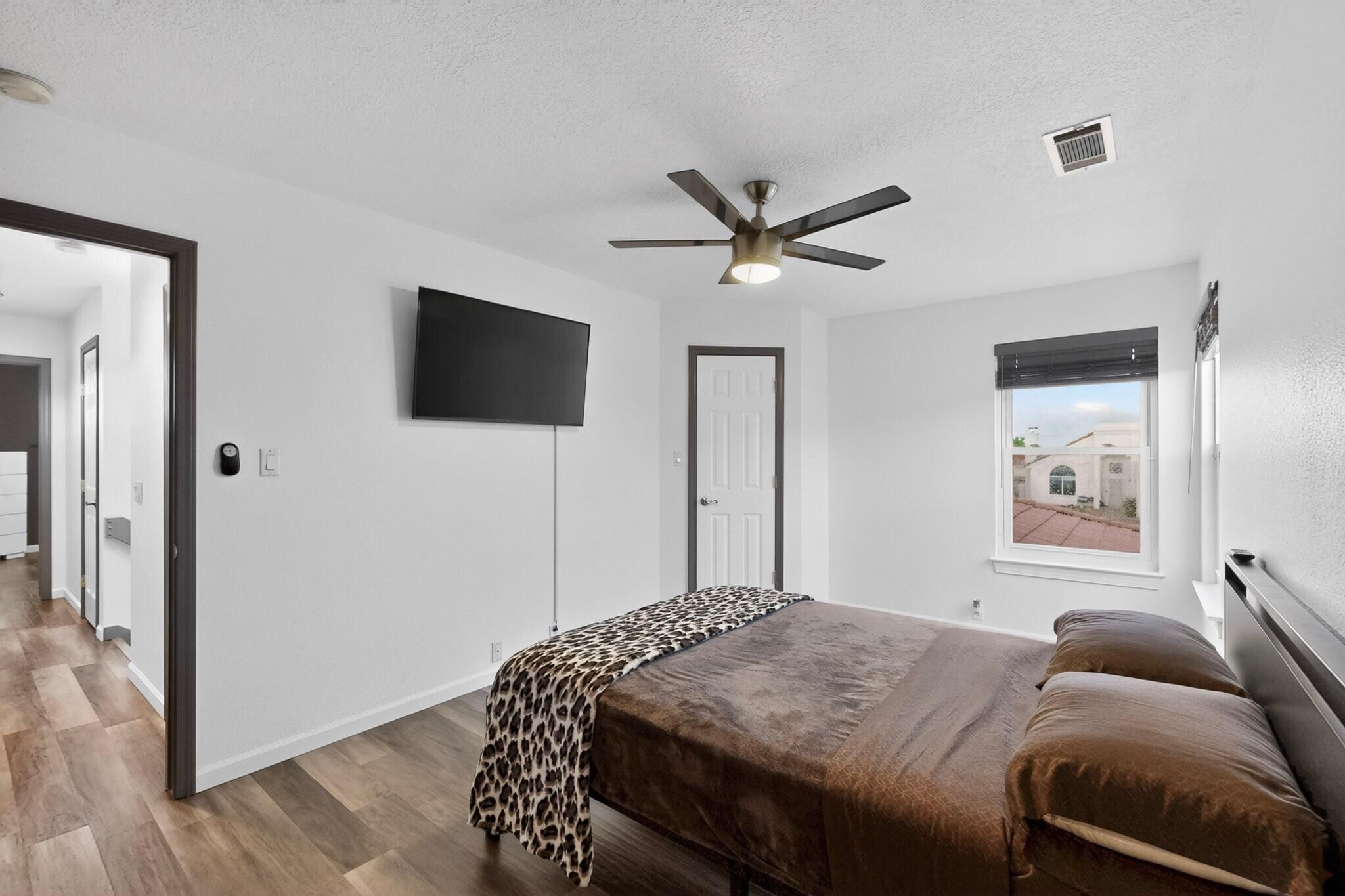 233 Nicklaus Drive SE