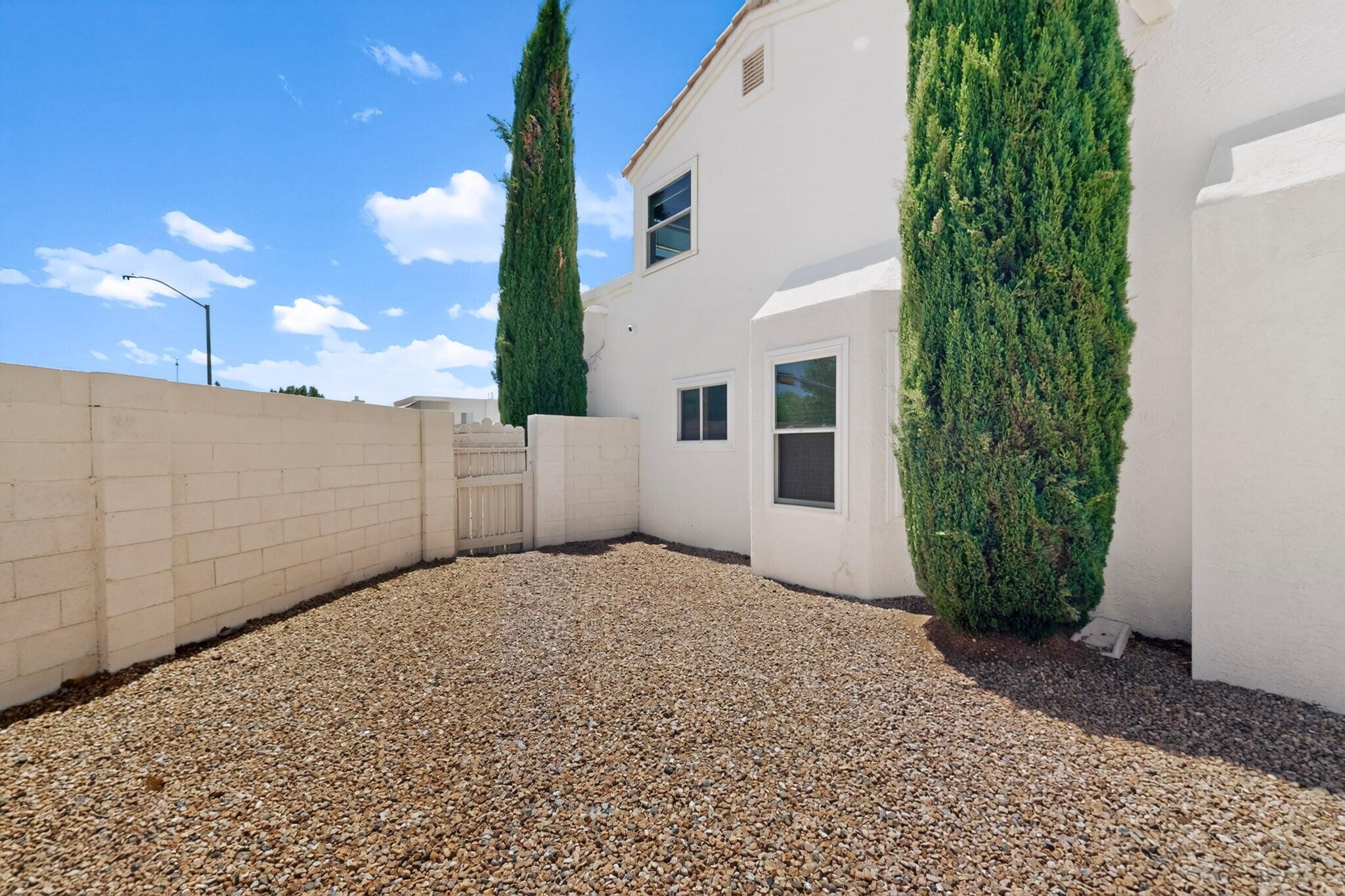 233 Nicklaus Drive SE