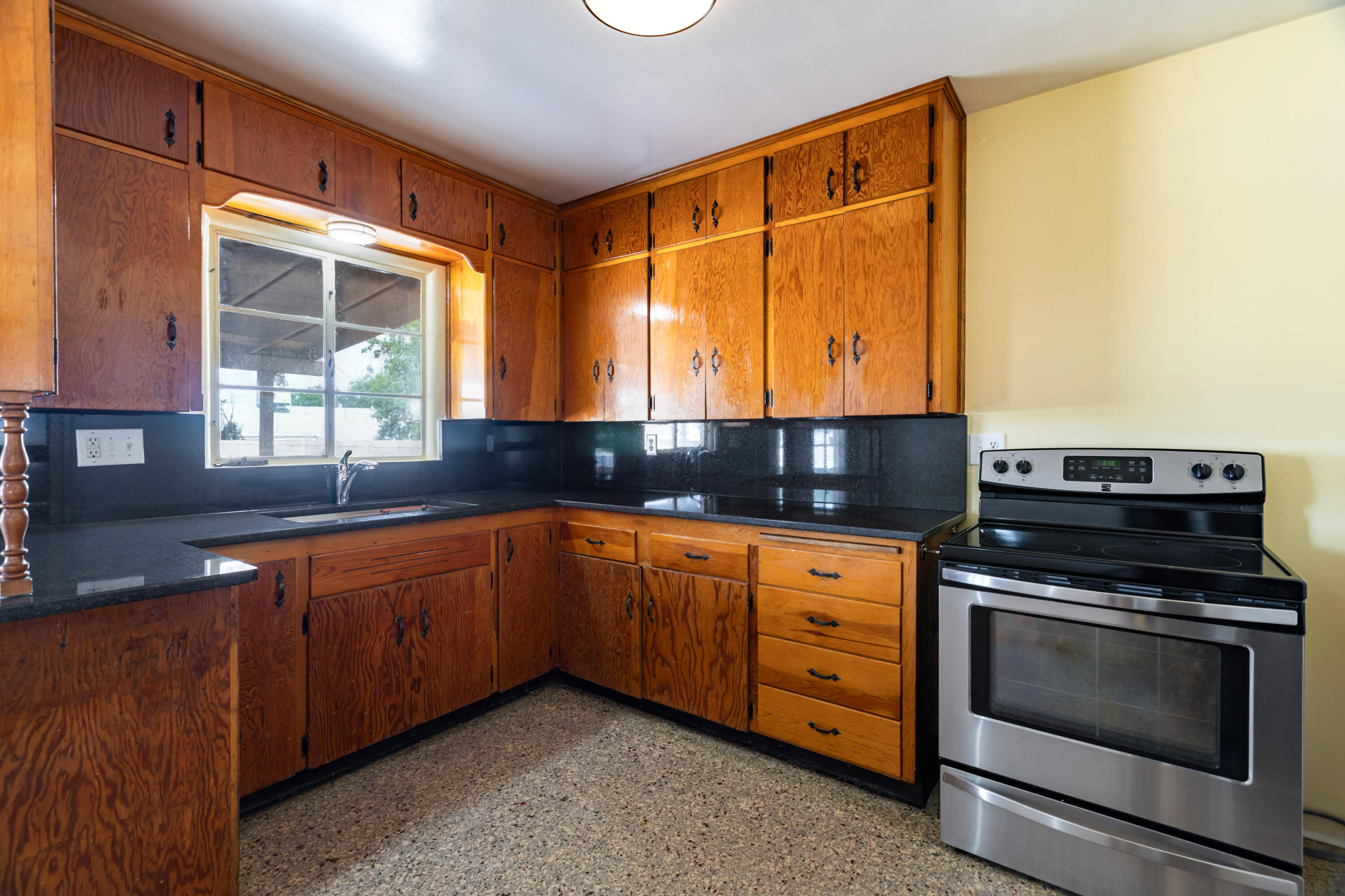 2801 Alvarado Drive NE