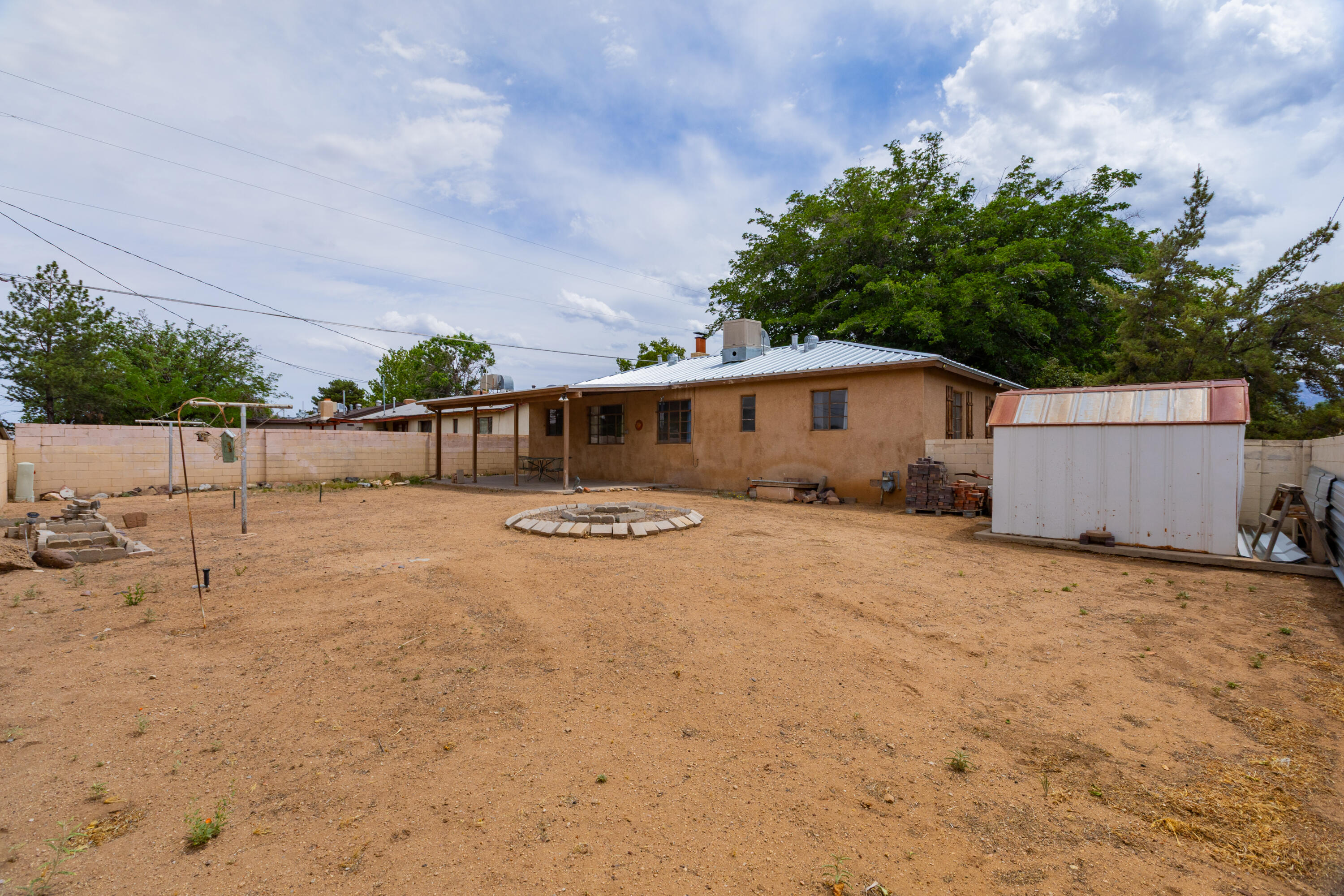 2801 Alvarado Drive NE