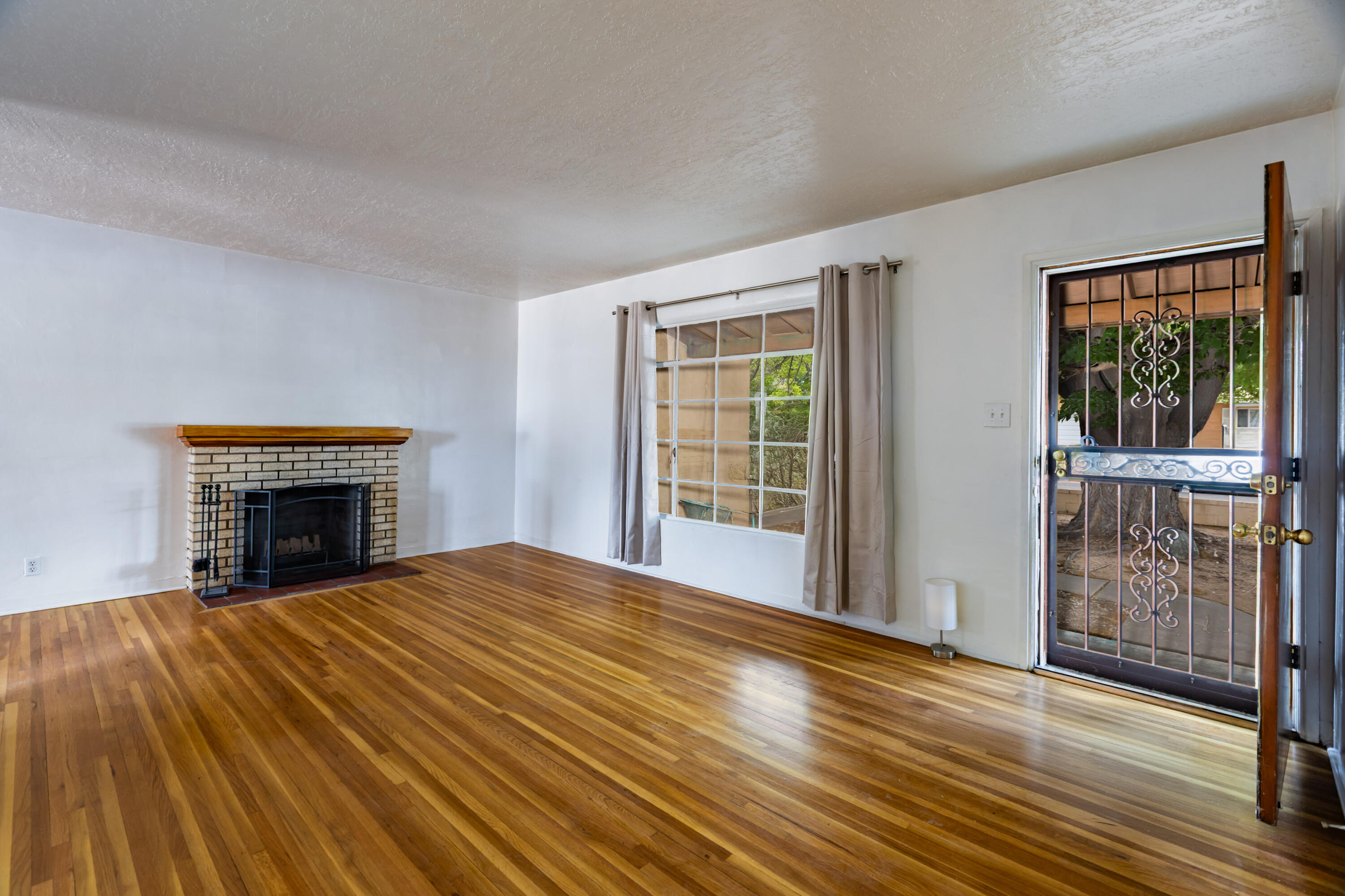 2801 Alvarado Drive NE